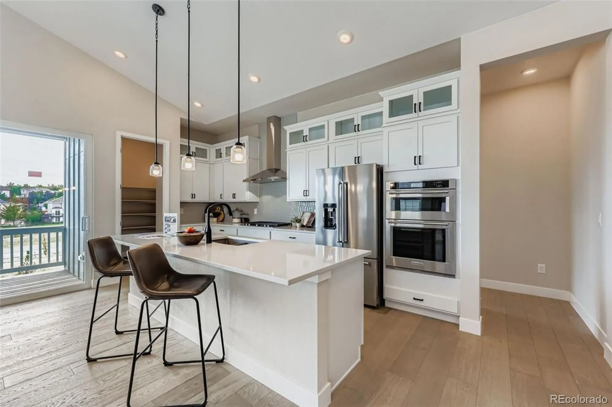 Property Slideshow image 8 of 39 | 2165 grayside cir, Castle Rock, CO, 80109