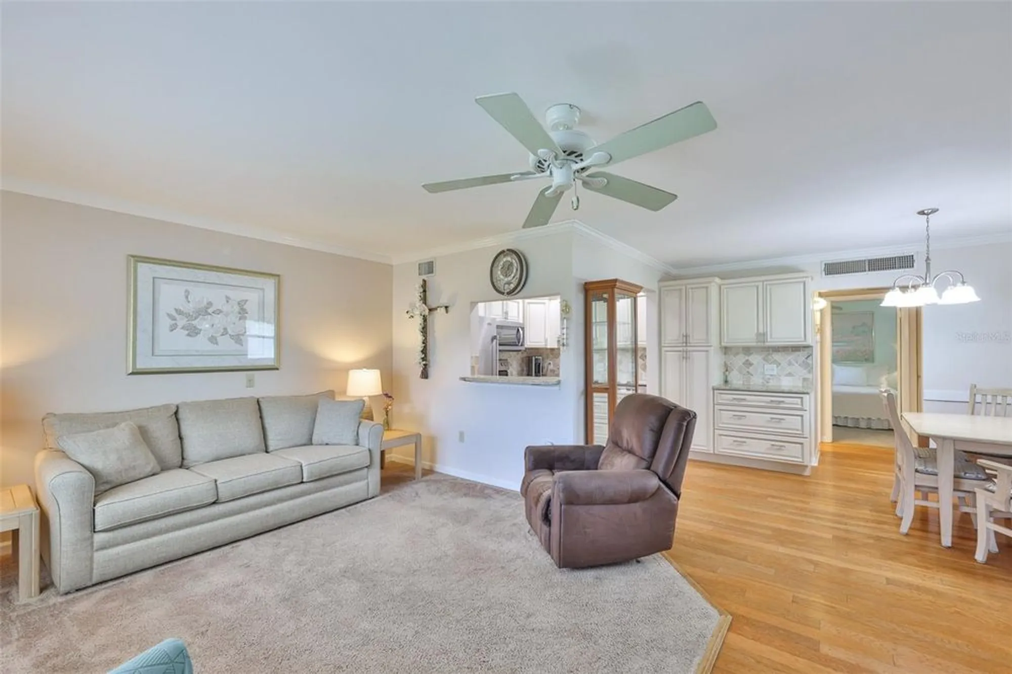 Property Slideshow image 11 of 47 | 205 kings blvd 55, Sun City Center, FL, 33573