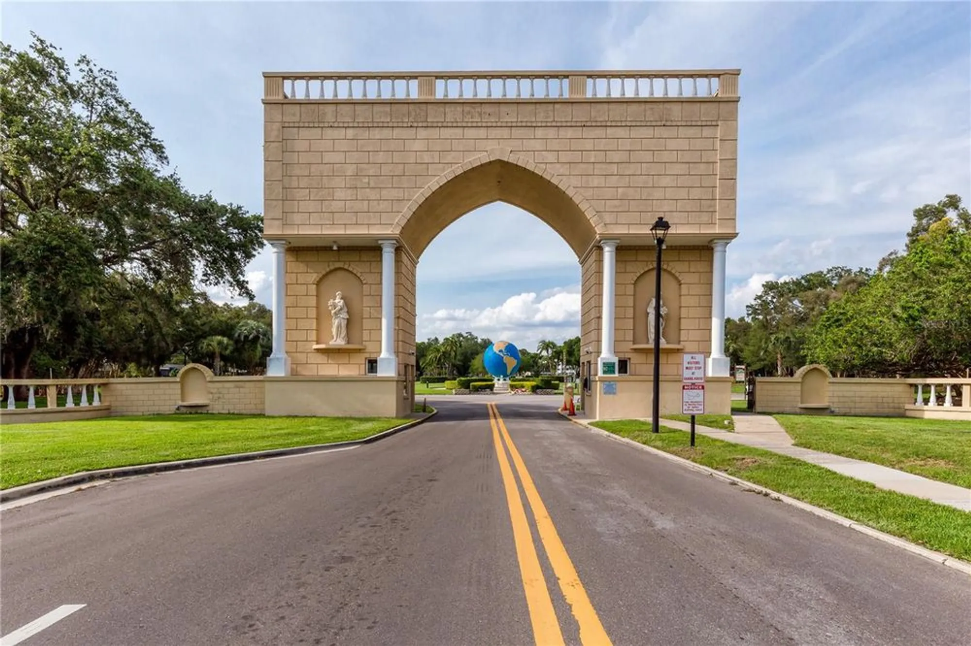 Property Slideshow image 29 of 42 | 2463 brazilia dr apt 39, Clearwater, FL, 33763