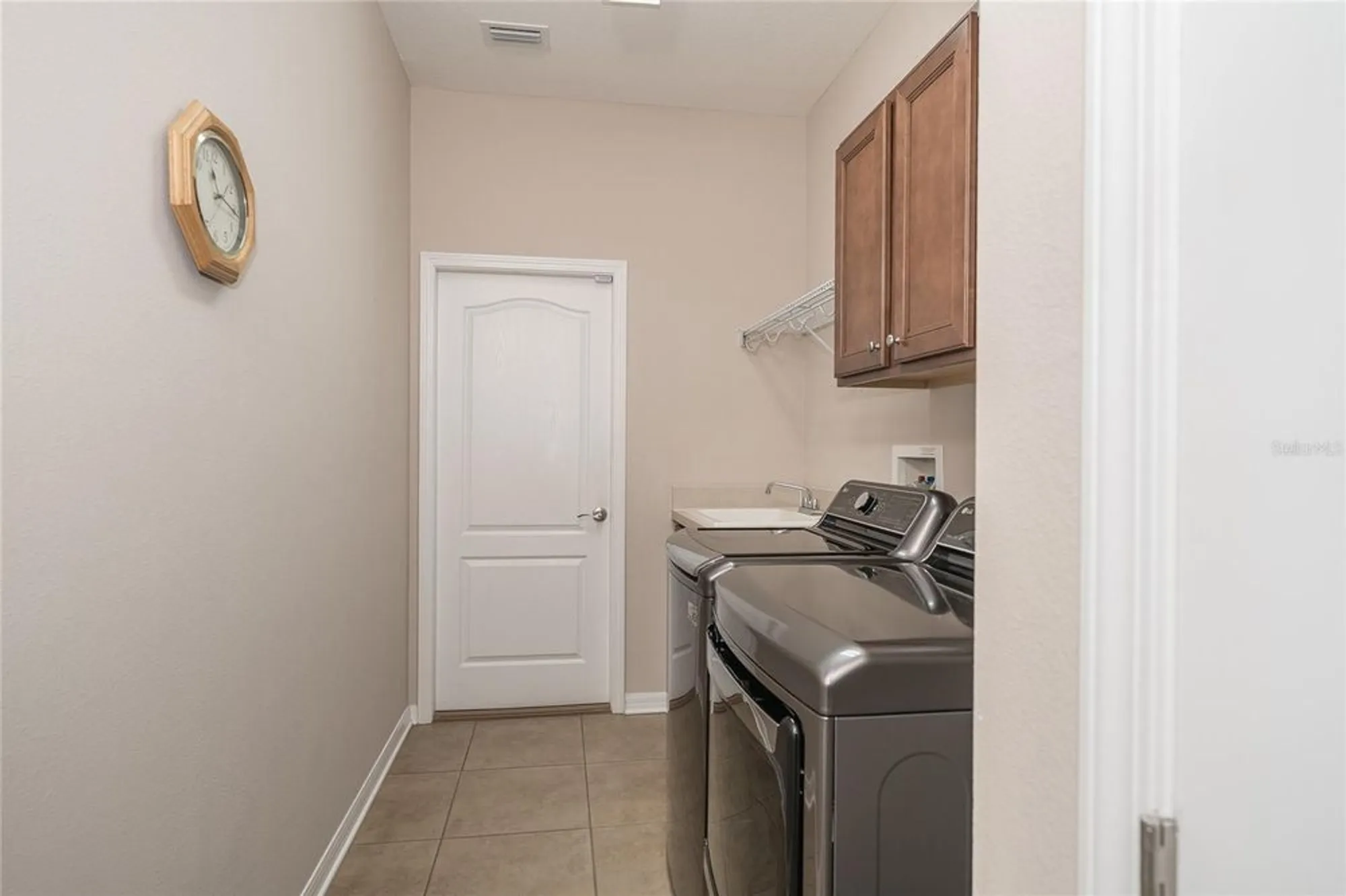 Property Slideshow image 19 of 73 | 29290 grass bunker dr, San Antonio, FL, 33576