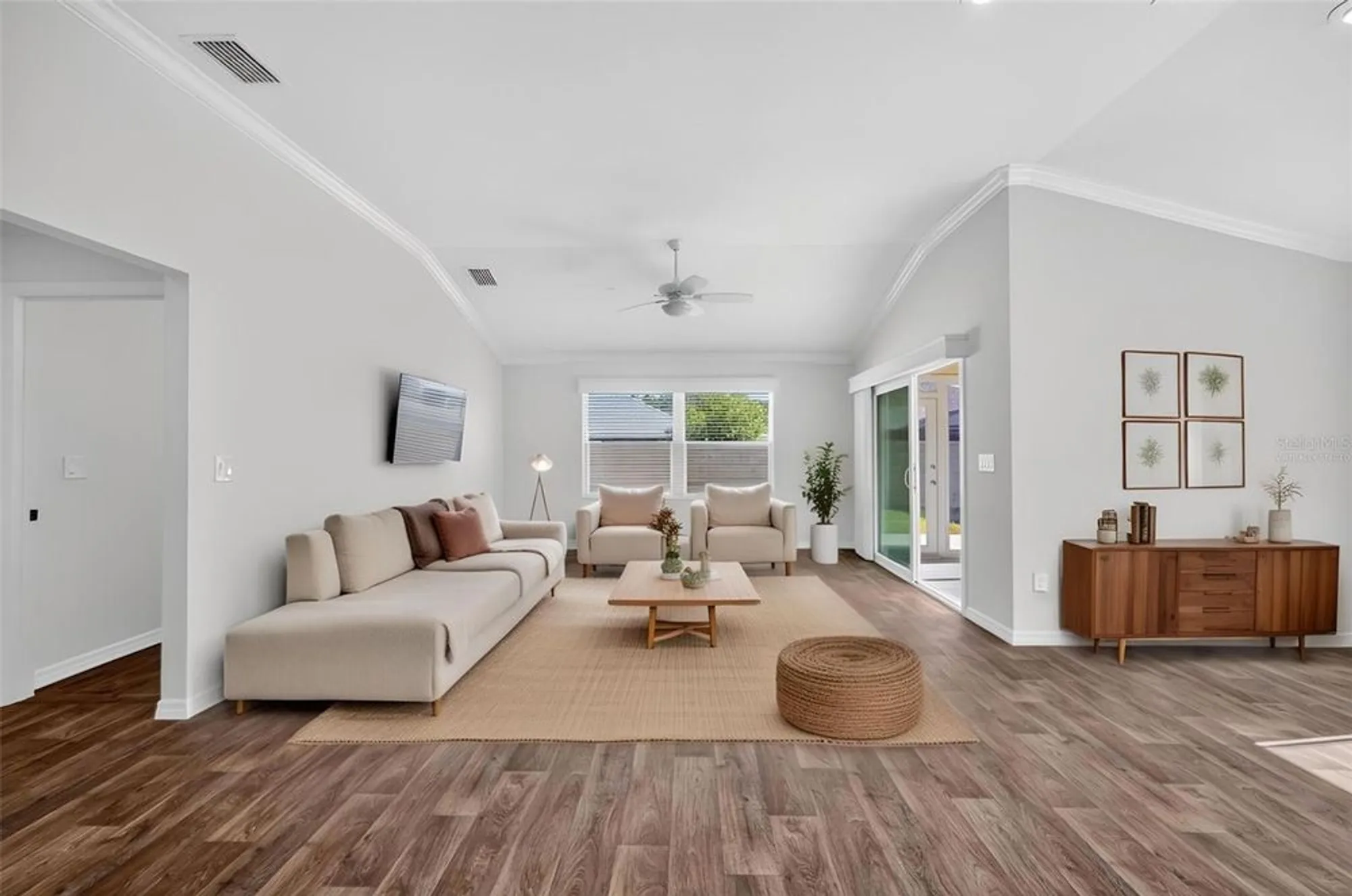 Property Slideshow image 15 of 44 | 944 horton ter, The Villages, FL, 32163