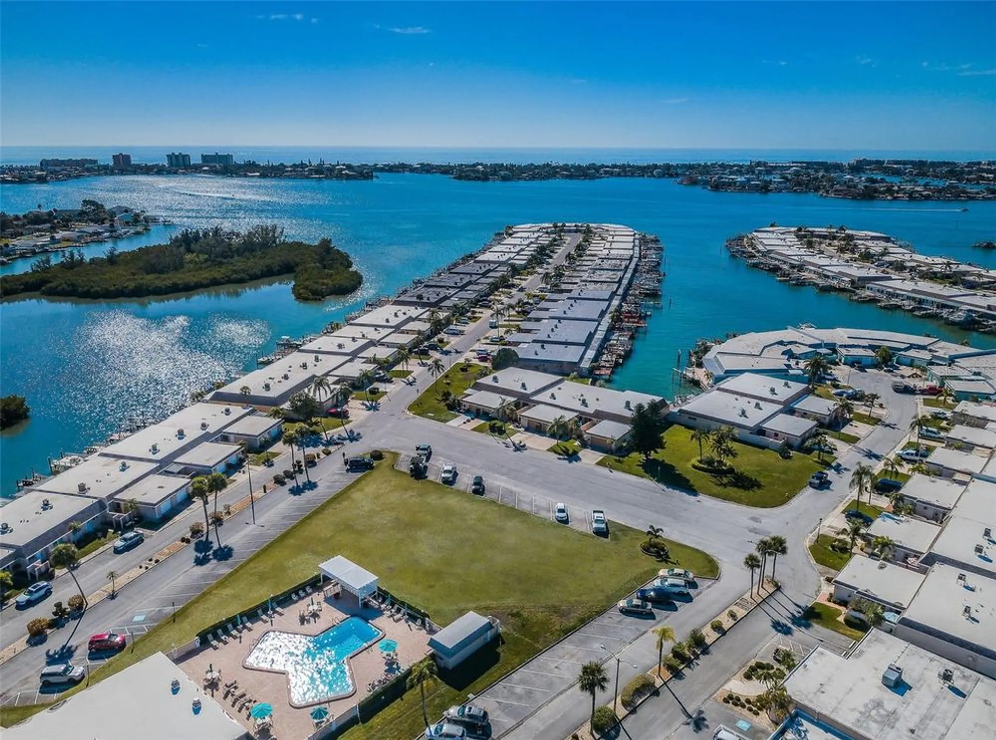 Property Slideshow image 74 of 89 | 1 boca ciega point blvd apt 314, Saint Petersburg, FL, 33708
