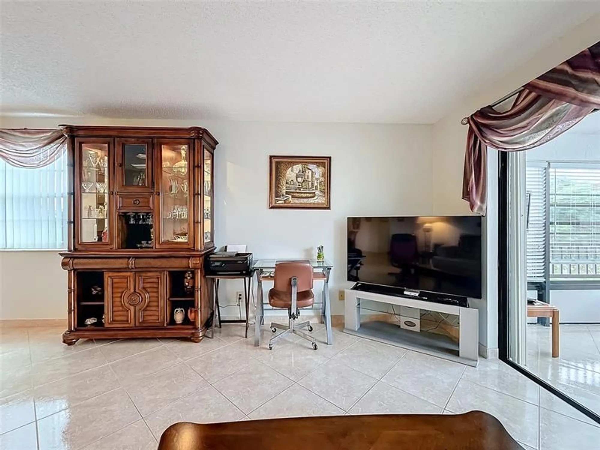 Property Slideshow image 30 of 62 | 4930 e sabal palm blvd 301, Tamarac, FL, 33319