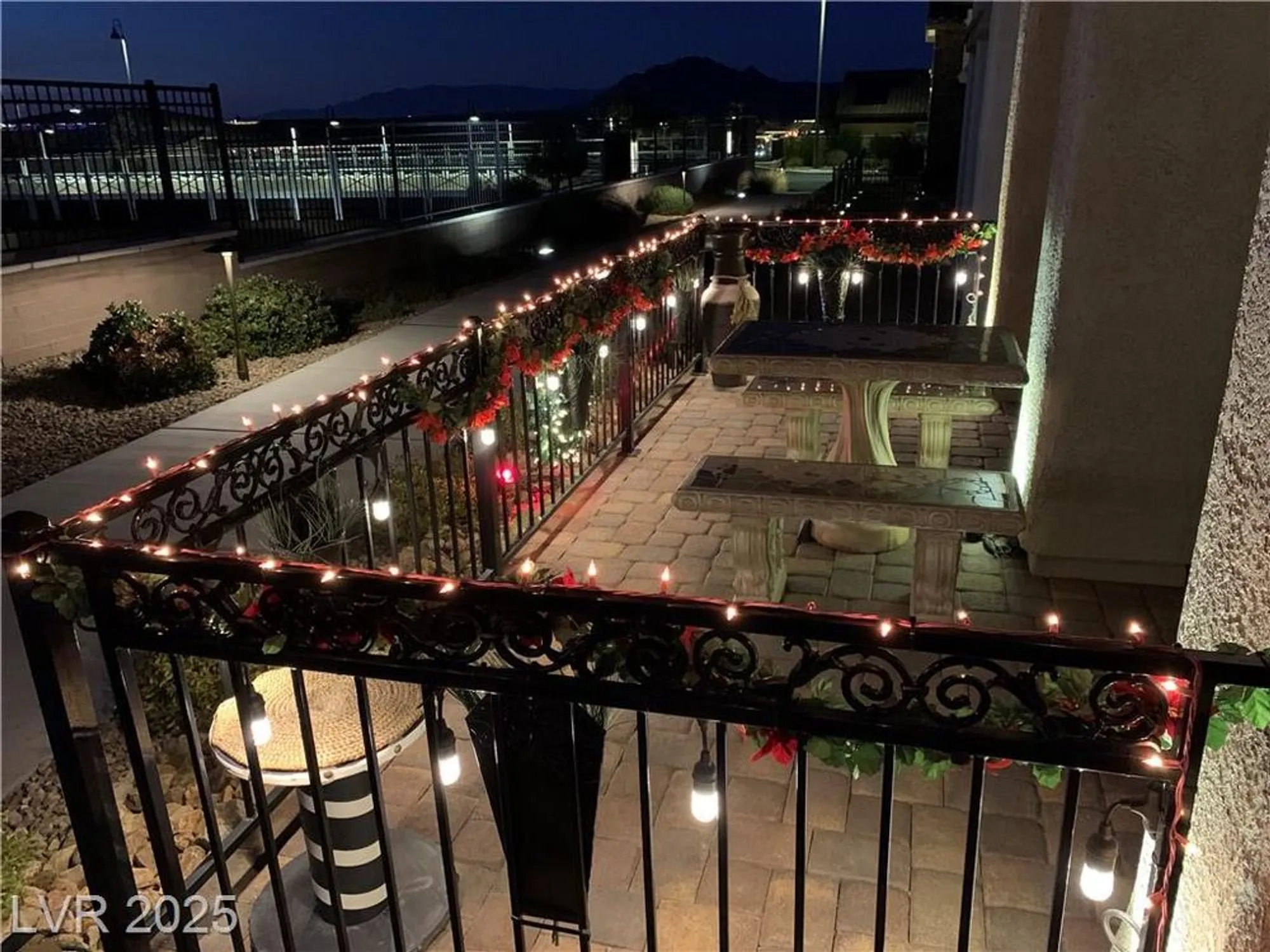 Property Slideshow image 4 of 53 | 738 purple knoll walk, Henderson, NV, 89011