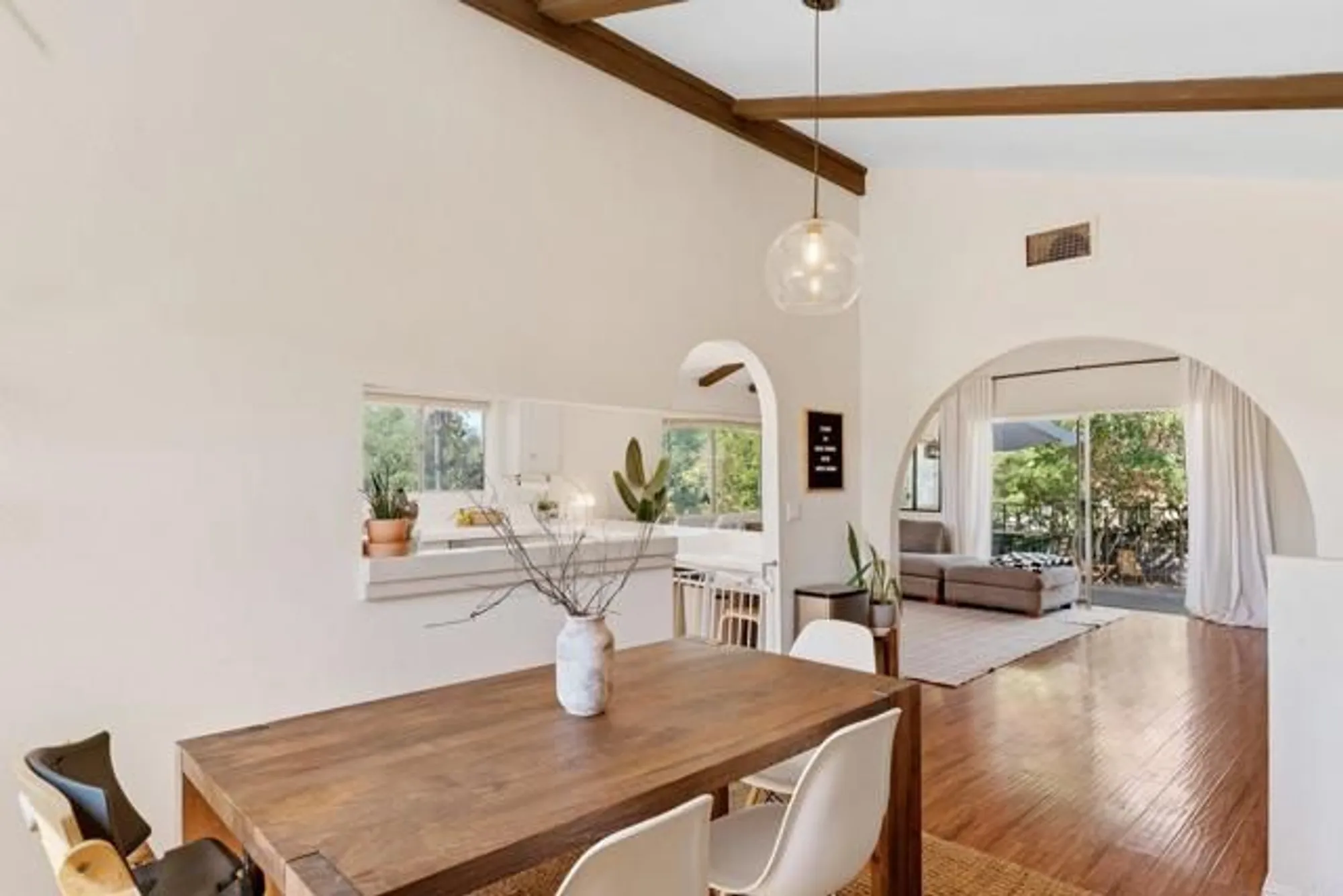 Property Slideshow image 18 of 53 | 10512 moon view way, Escondido, CA, 92026