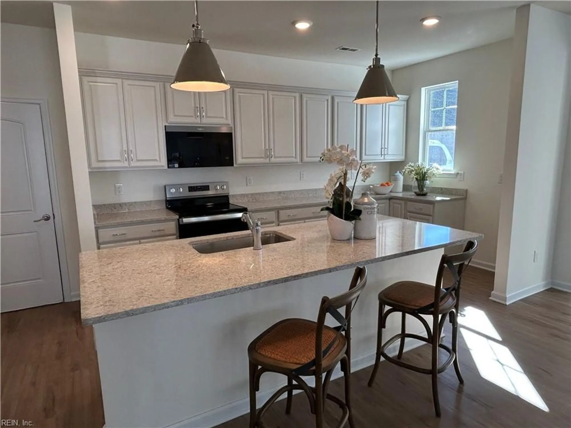 Property Slideshow image 6 of 41 | 222 richmond ave # 20-1, Smithfield, VA, 23430