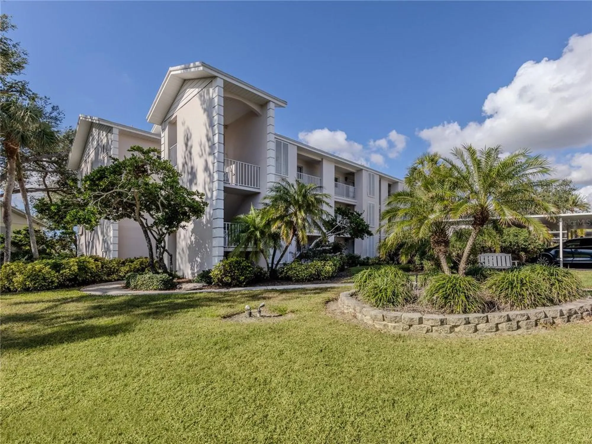 Property Slideshow image 36 of 68 | 437 cerromar ln unit 312, Venice, FL, 34293