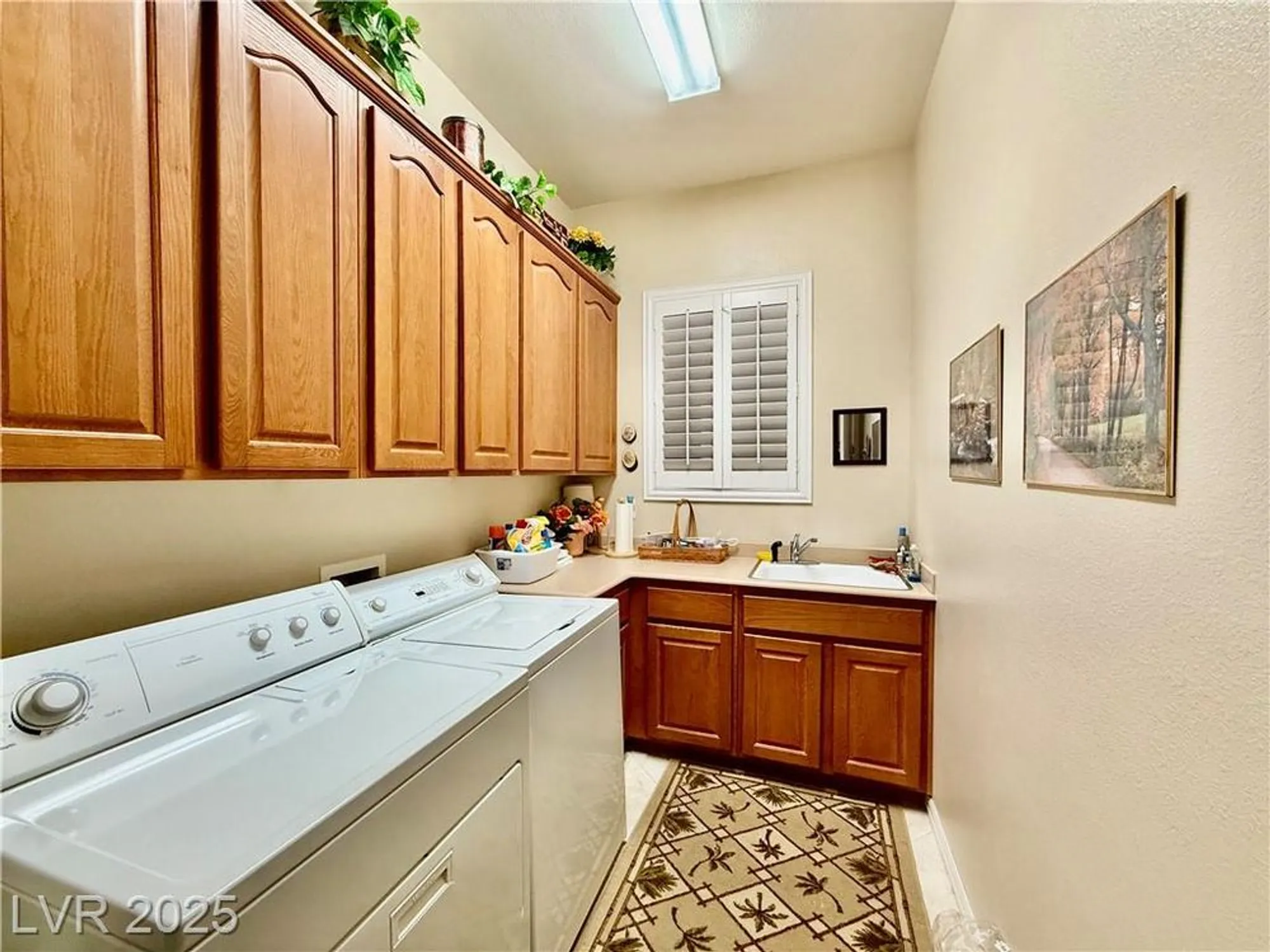 Property Slideshow image 45 of 51 | 2851 scotts valley dr, Henderson, NV, 89052