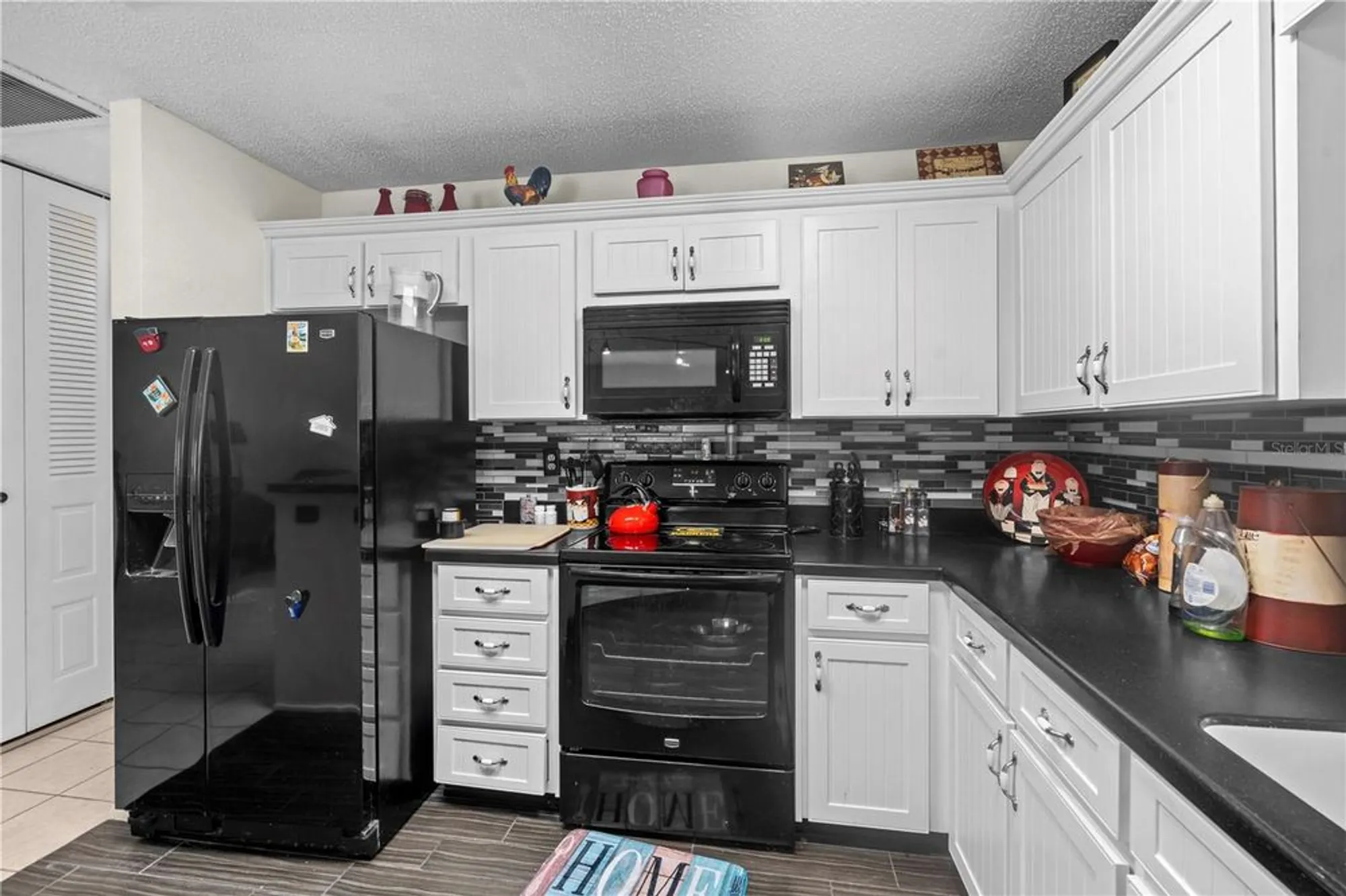 Property Slideshow image 19 of 48 | 10619 mira vista dr, Port Richey, FL, 34668