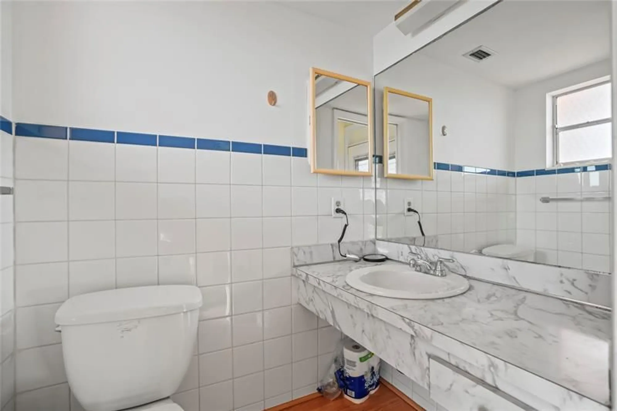 Property Slideshow image 16 of 43 | 3001 nw 46th ave 404, Lauderdale Lakes, FL, 33313