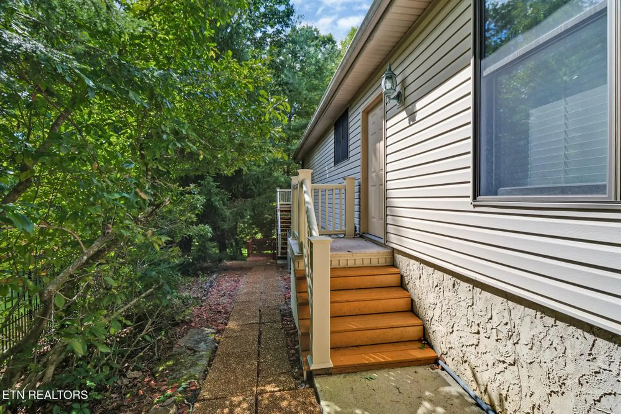 Property Slideshow image 40 of 54 | 104 flossmoor cir, Crossville, TN, 38558