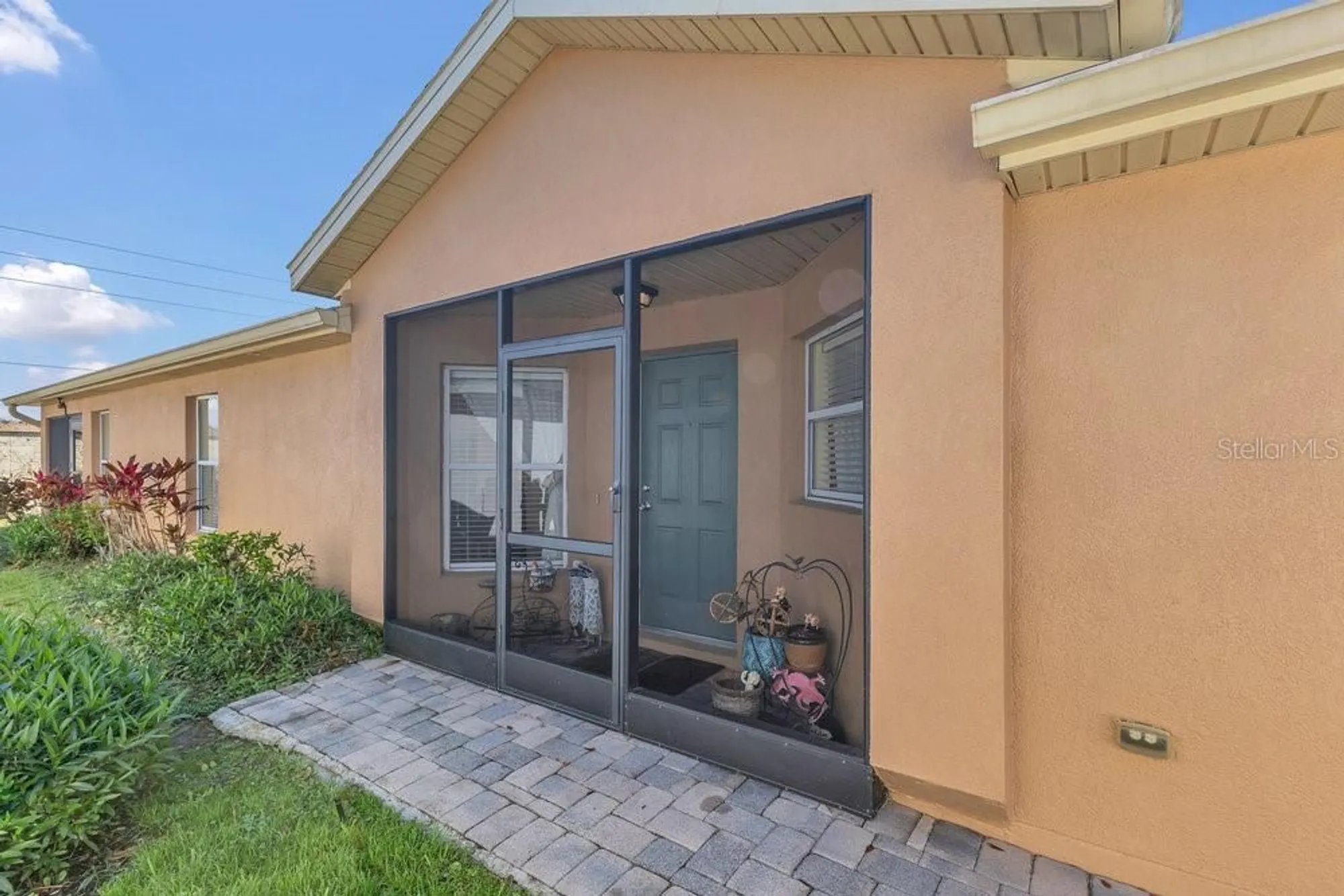 Property Slideshow image 32 of 46 | 340 grand canal dr, Poinciana, FL, 34759