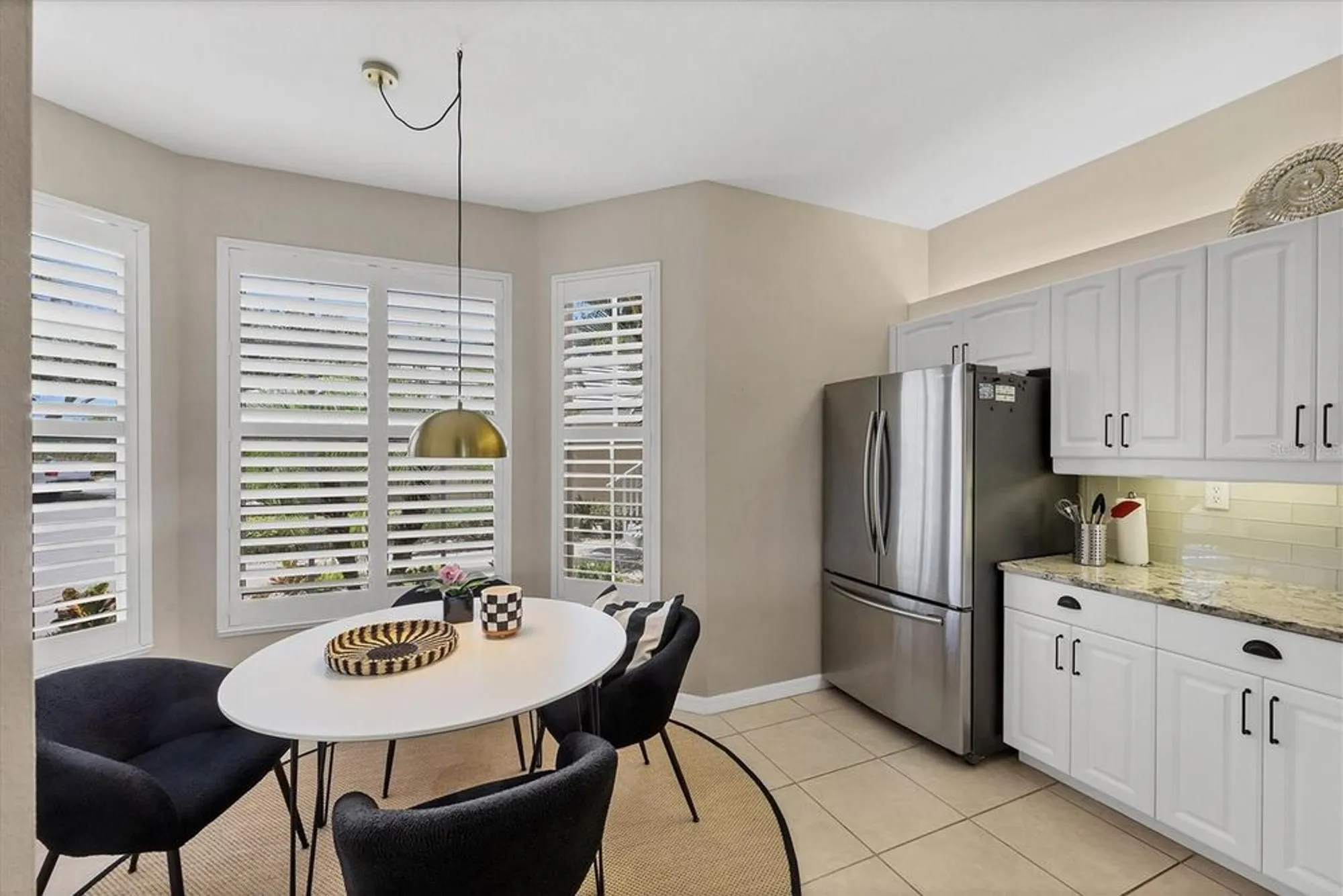 Property Slideshow image 10 of 51 | 119 woodbridge dr unit 102, Venice, FL, 34293
