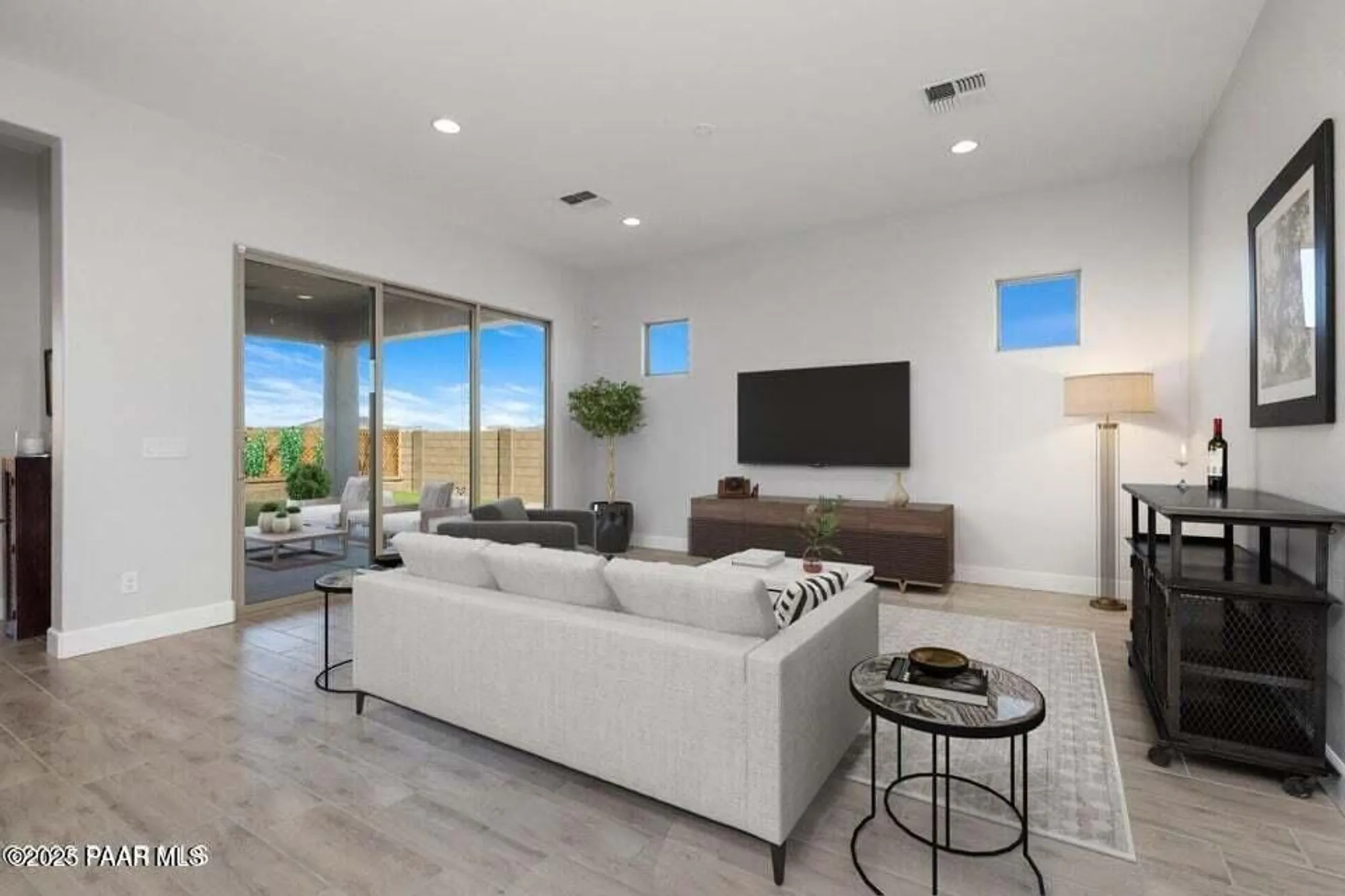 Property Slideshow image 8 of 19 | 7942 e carbon ct # 20-a, Prescott Valley, AZ, 86315