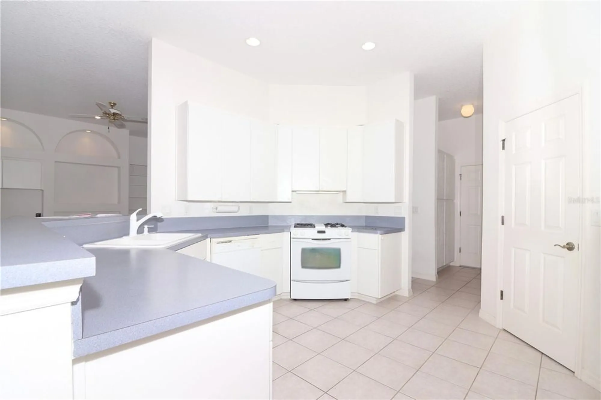 Property Slideshow image 8 of 49 | 22125 draw bridge dr, Leesburg, FL, 34748