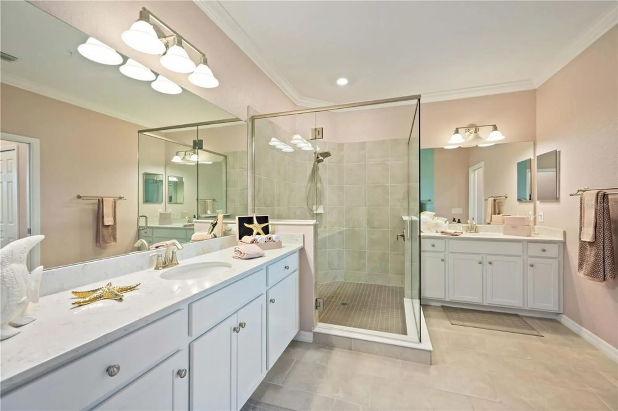 Property Slideshow image 30 of 92 | 10817 tarflower dr unit 201, Venice, FL, 34293