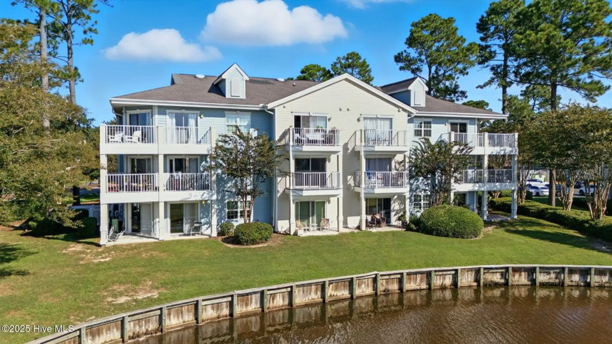 Property Slideshow image 36 of 40 | 330 s middleton dr 104, Calabash, NC, 28467