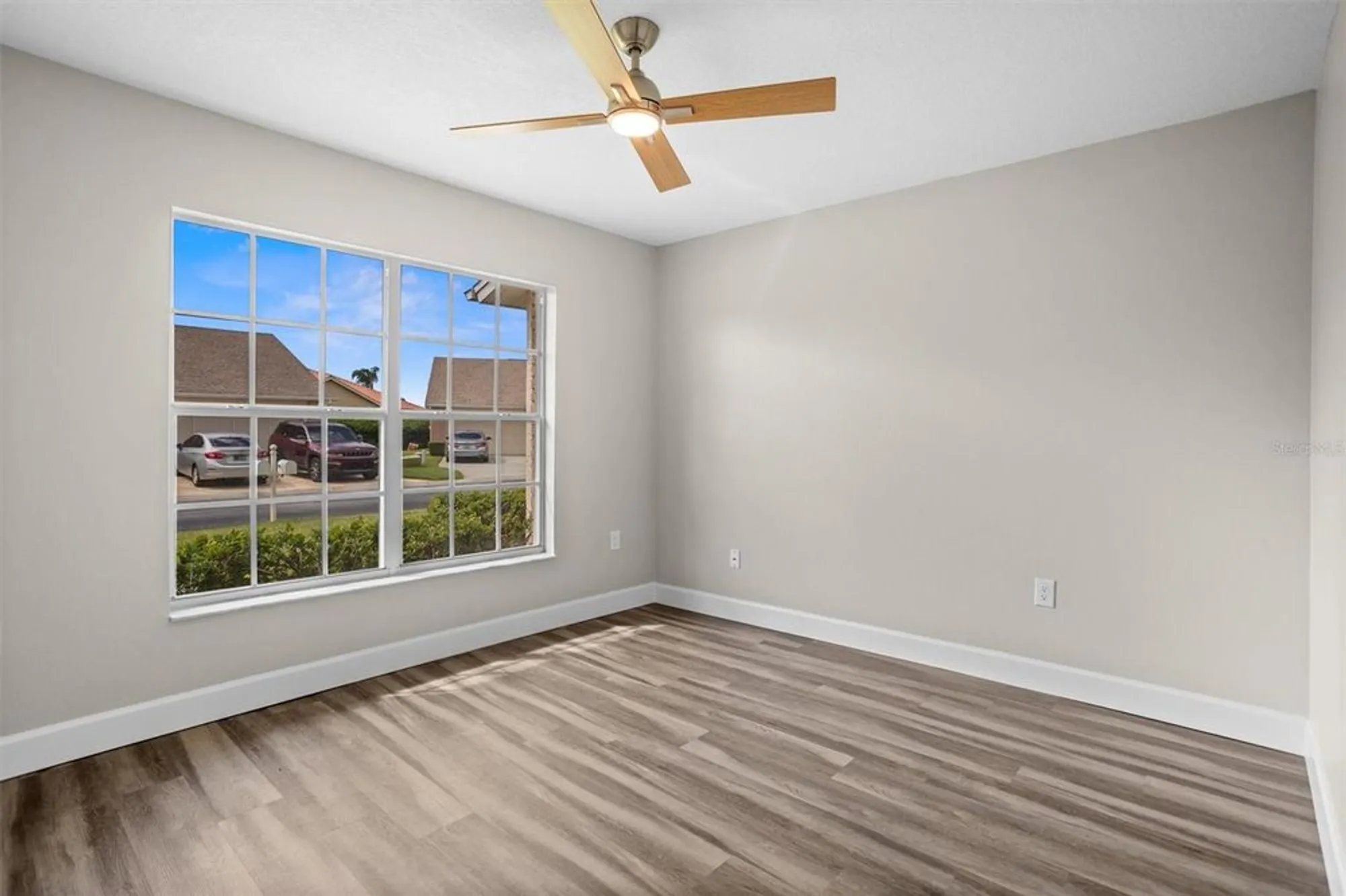 Property Slideshow image 27 of 68 | 1046 almondwood dr, Trinity, FL, 34655