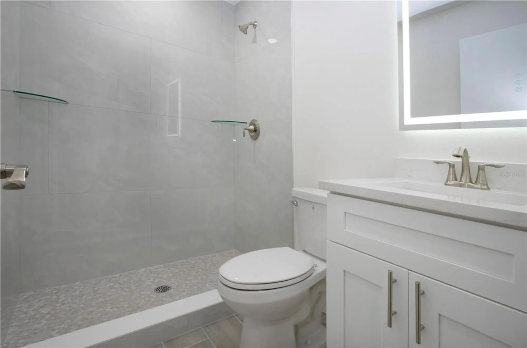 Property Slideshow image 36 of 72 | 1906 canterbury ln 20, Sun City Center, FL, 33573