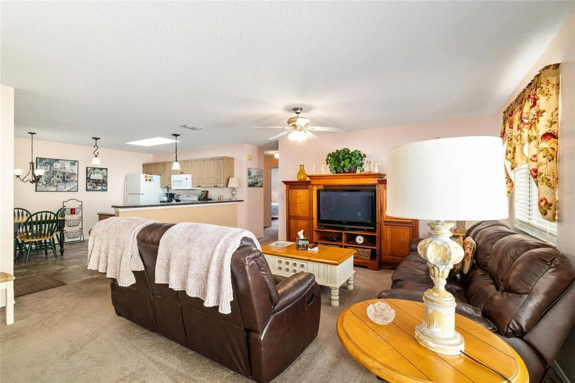Property Slideshow image 12 of 47 | 1612 campos dr, The Villages, FL, 32162