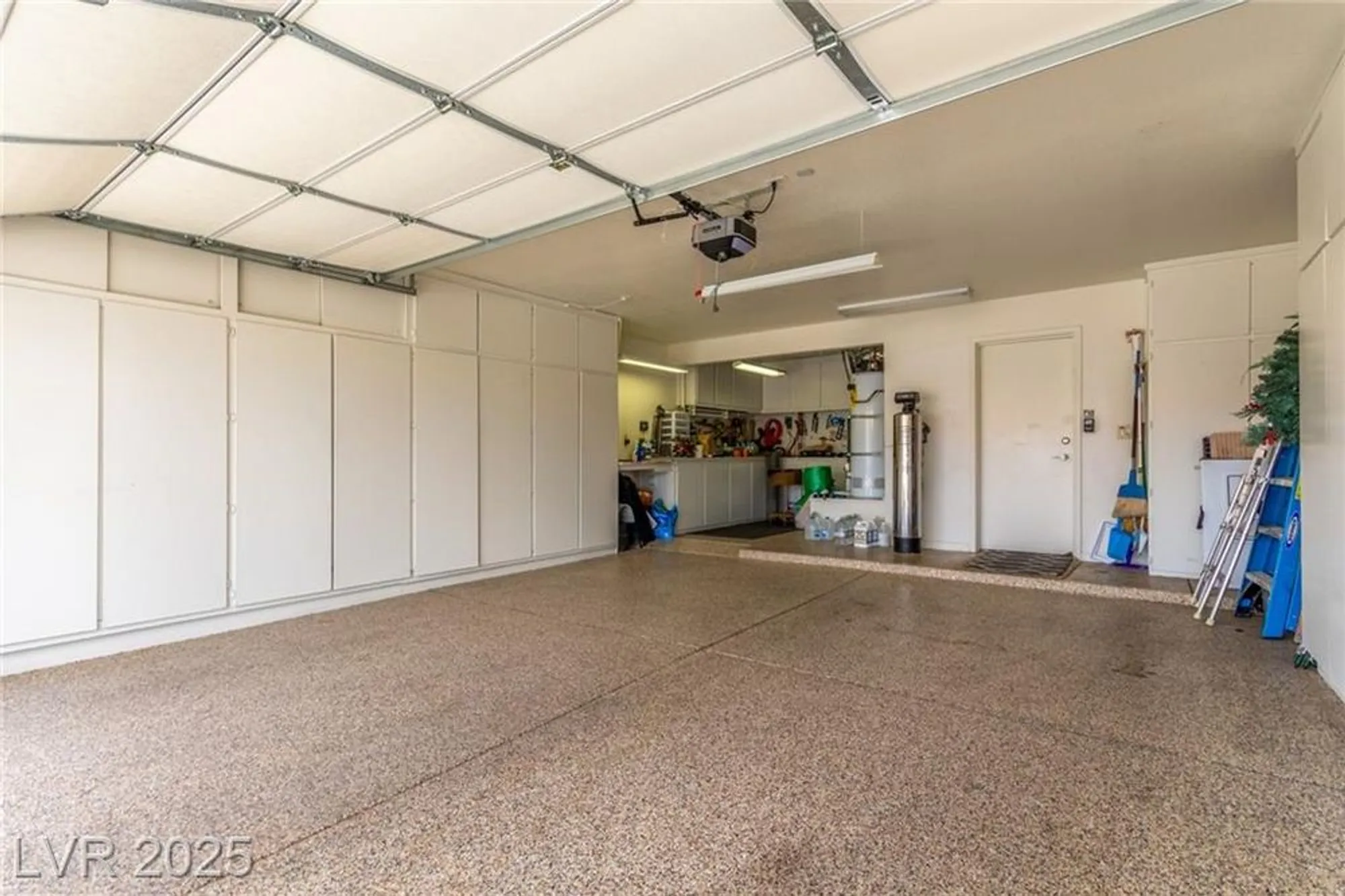 Property Slideshow image 29 of 30 | 2456 desert glen dr, Las Vegas, NV, 89134