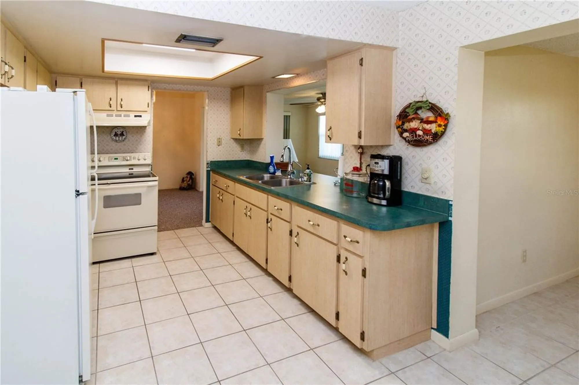 Property Slideshow image 15 of 52 | 10139 44th way n # 10139, Pinellas Park, FL, 33782