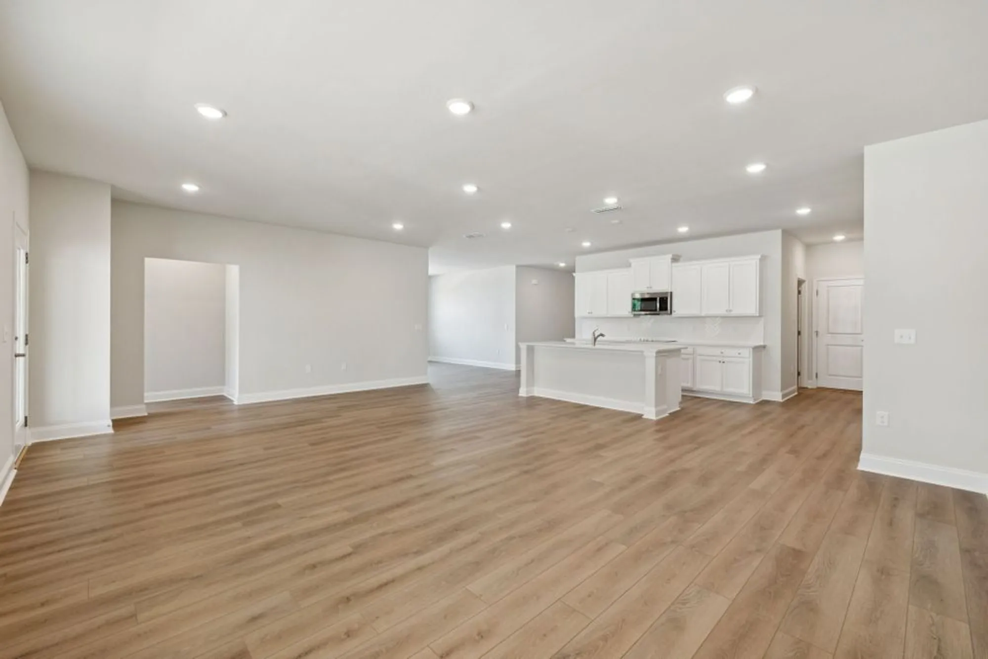 Property Slideshow image 12 of 38 | 344 stonehaus cir, Antioch, TN, 37013