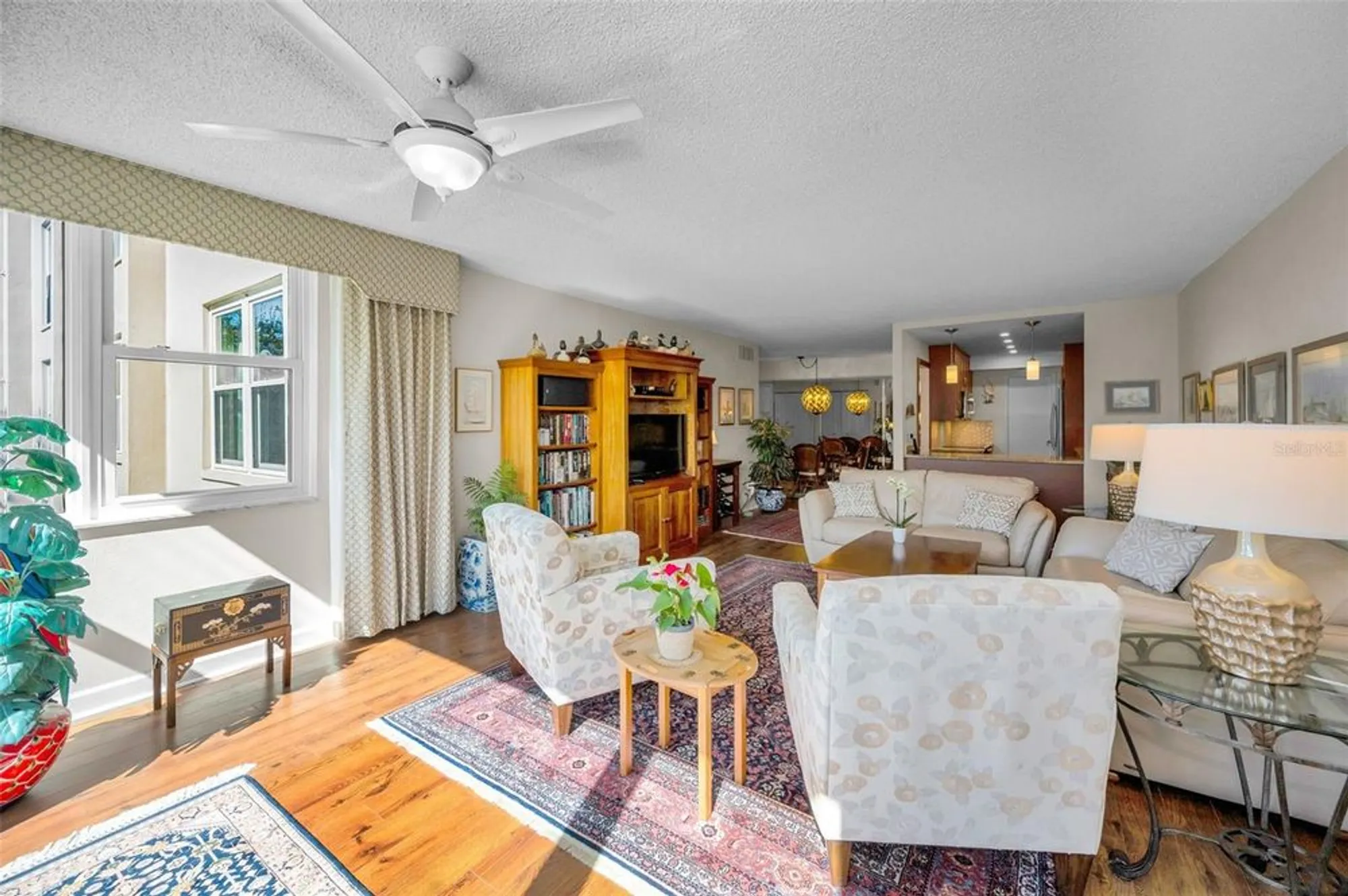 Property Slideshow image 13 of 42 | 632 edgewater dr 433, Dunedin, FL, 34698
