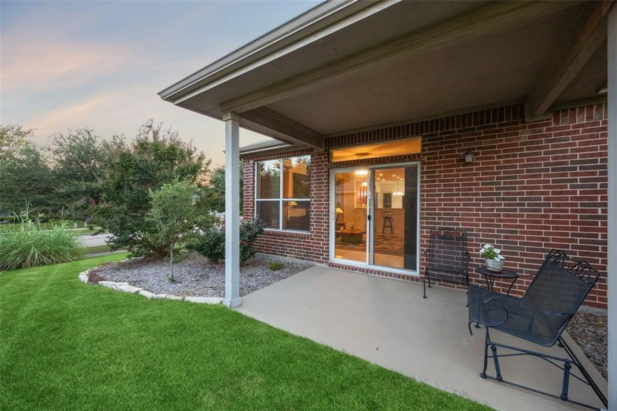 Property Slideshow image 24 of 34 | 7552 angel trace dr, Frisco, TX, 75036