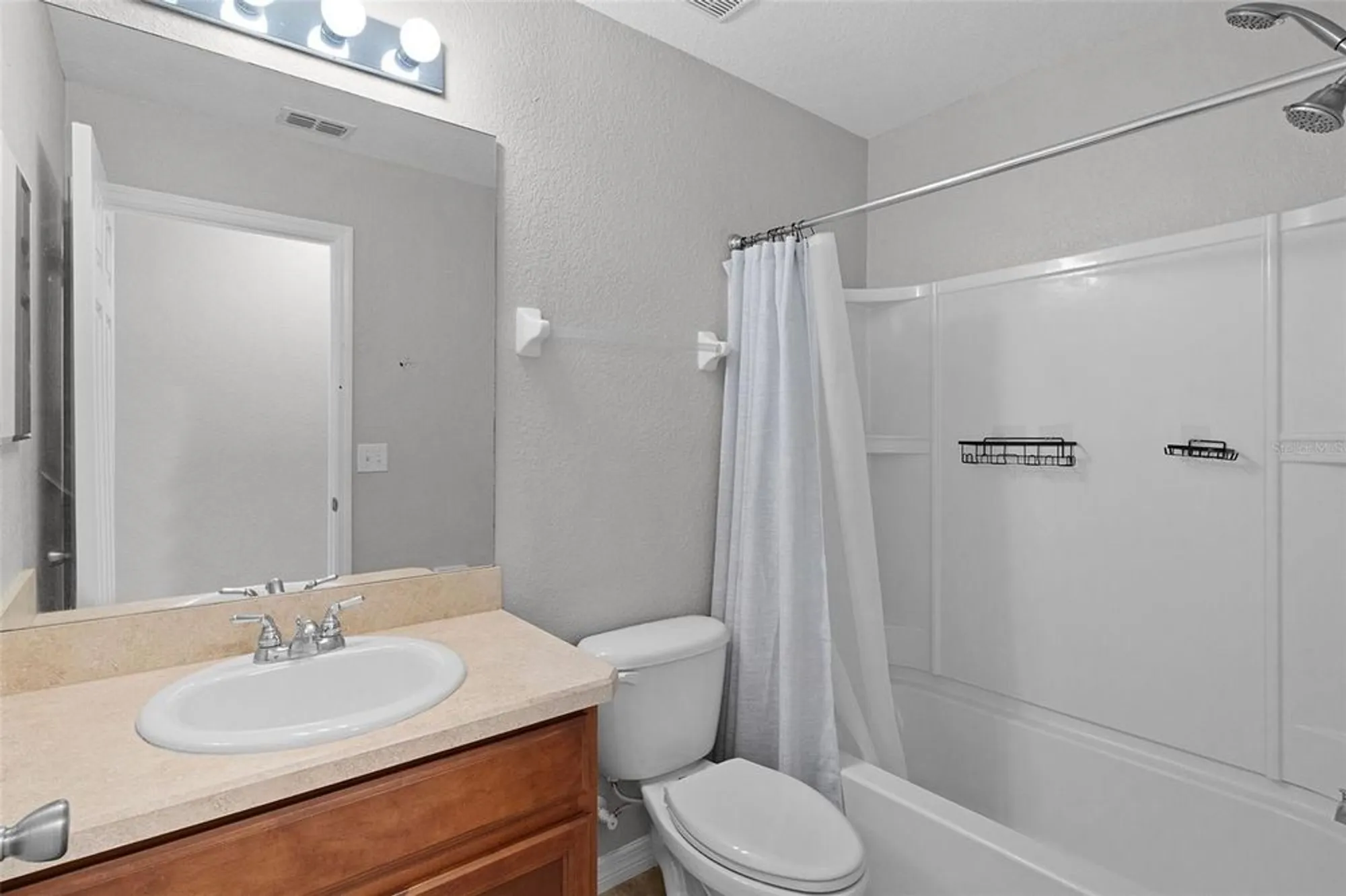 Property Slideshow image 25 of 28 | 4908 ne 123rd ln, Oxford, FL, 34484