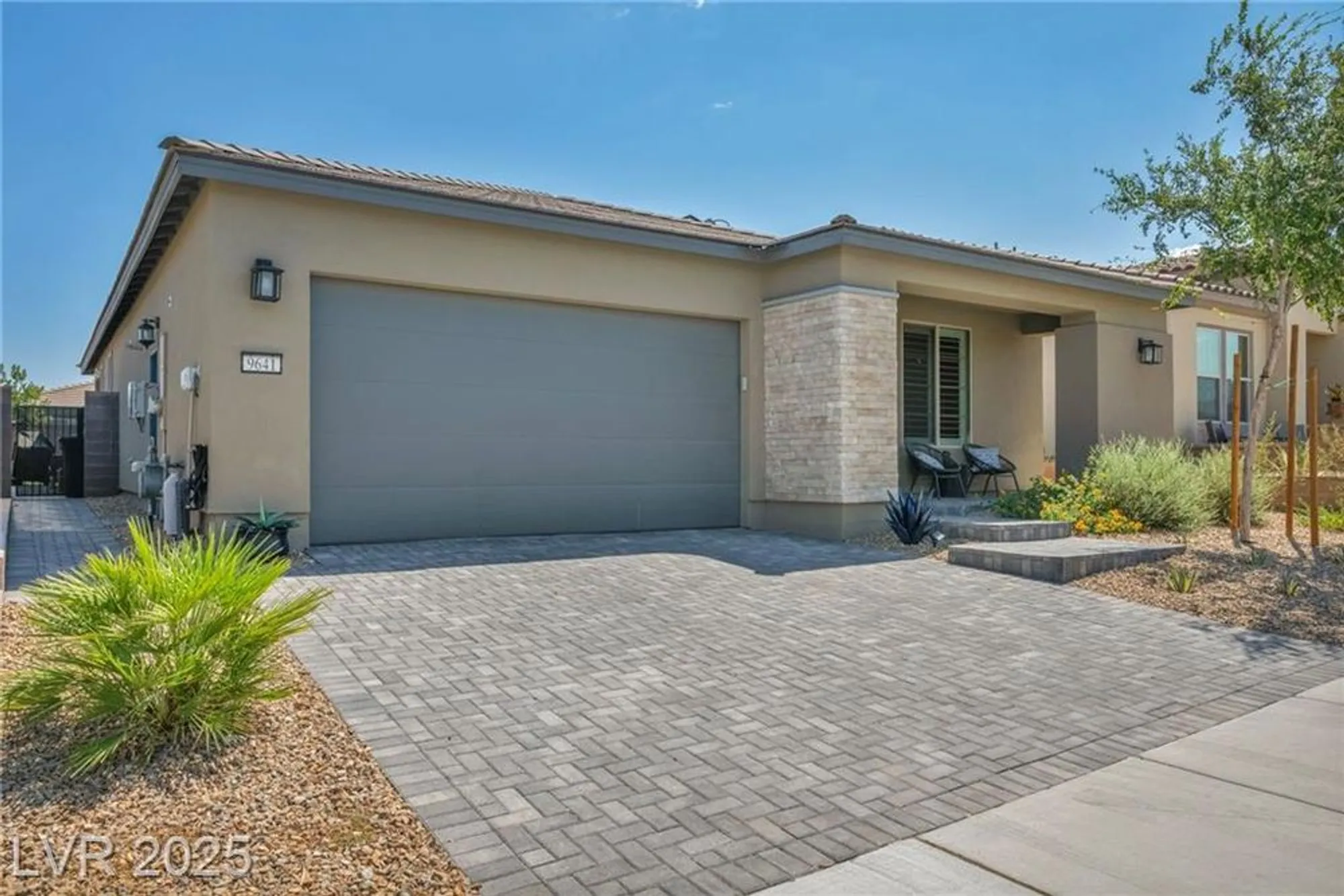 Property Slideshow image 4 of 90 | 9641 balais dr, Las Vegas, NV, 89143