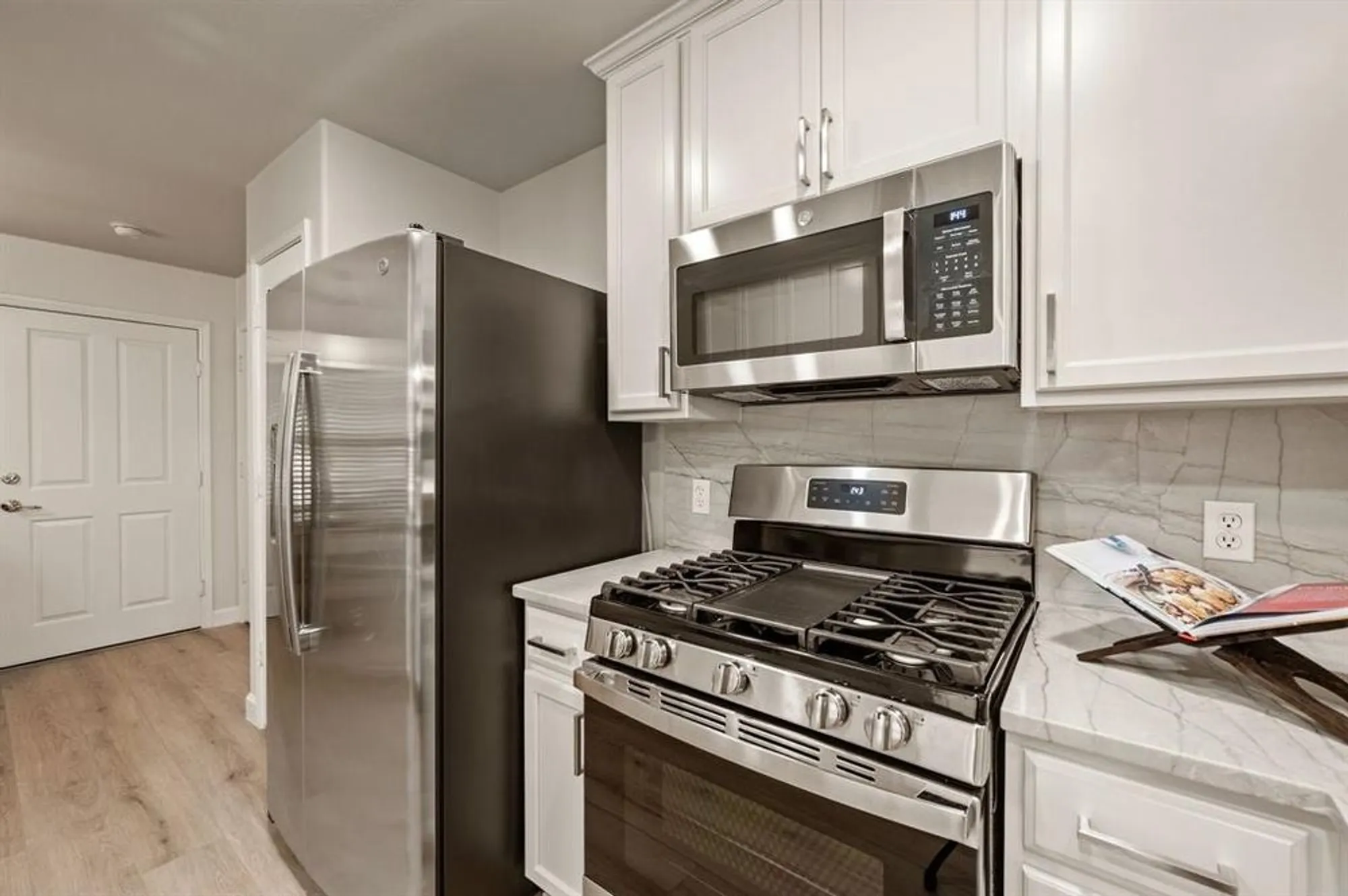 Property Slideshow image 7 of 40 | 7863 whirlwind dr, Frisco, TX, 75036