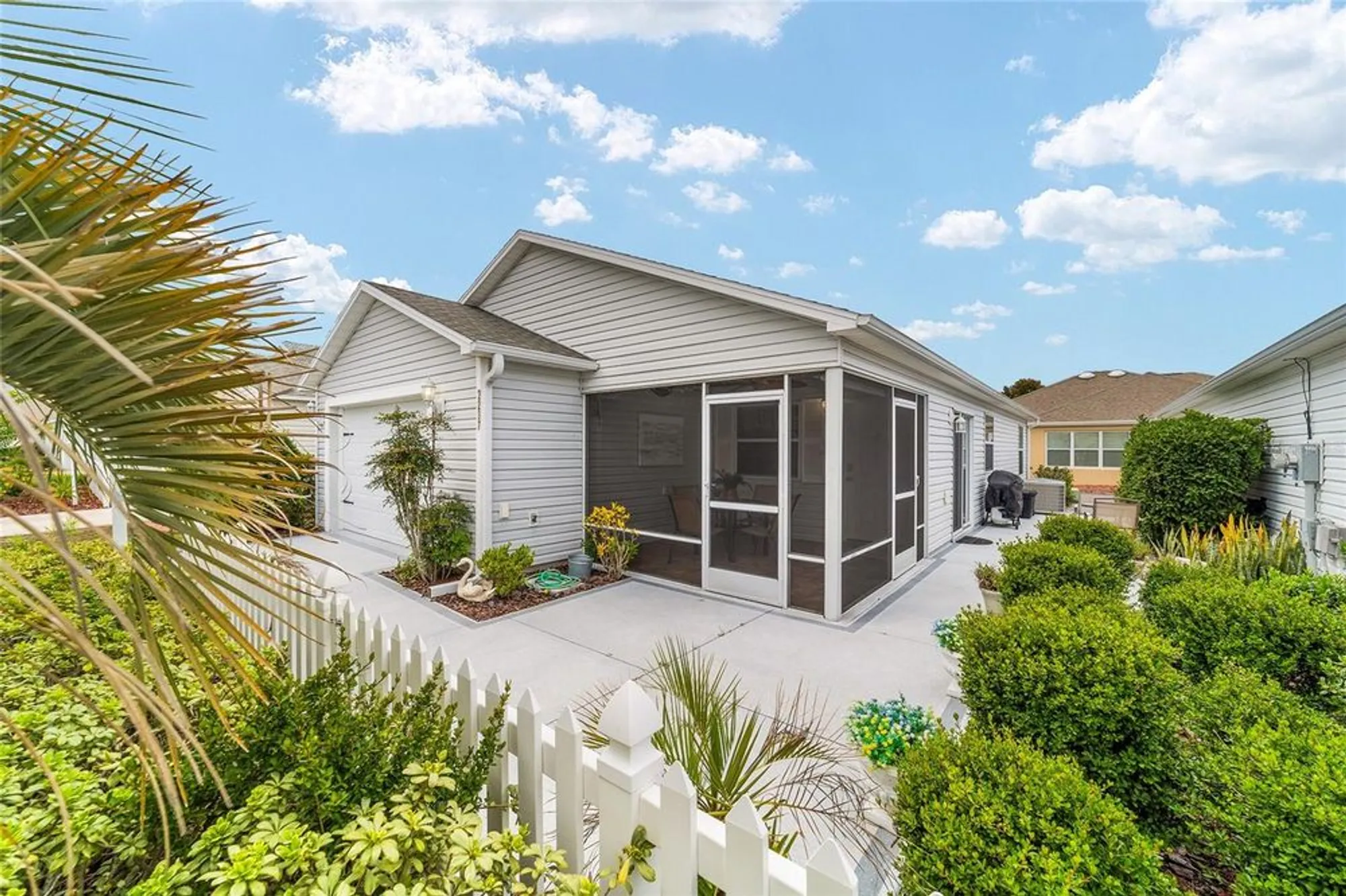 Property Slideshow image 4 of 51 | 2237 jetta way, The Villages, FL, 32162