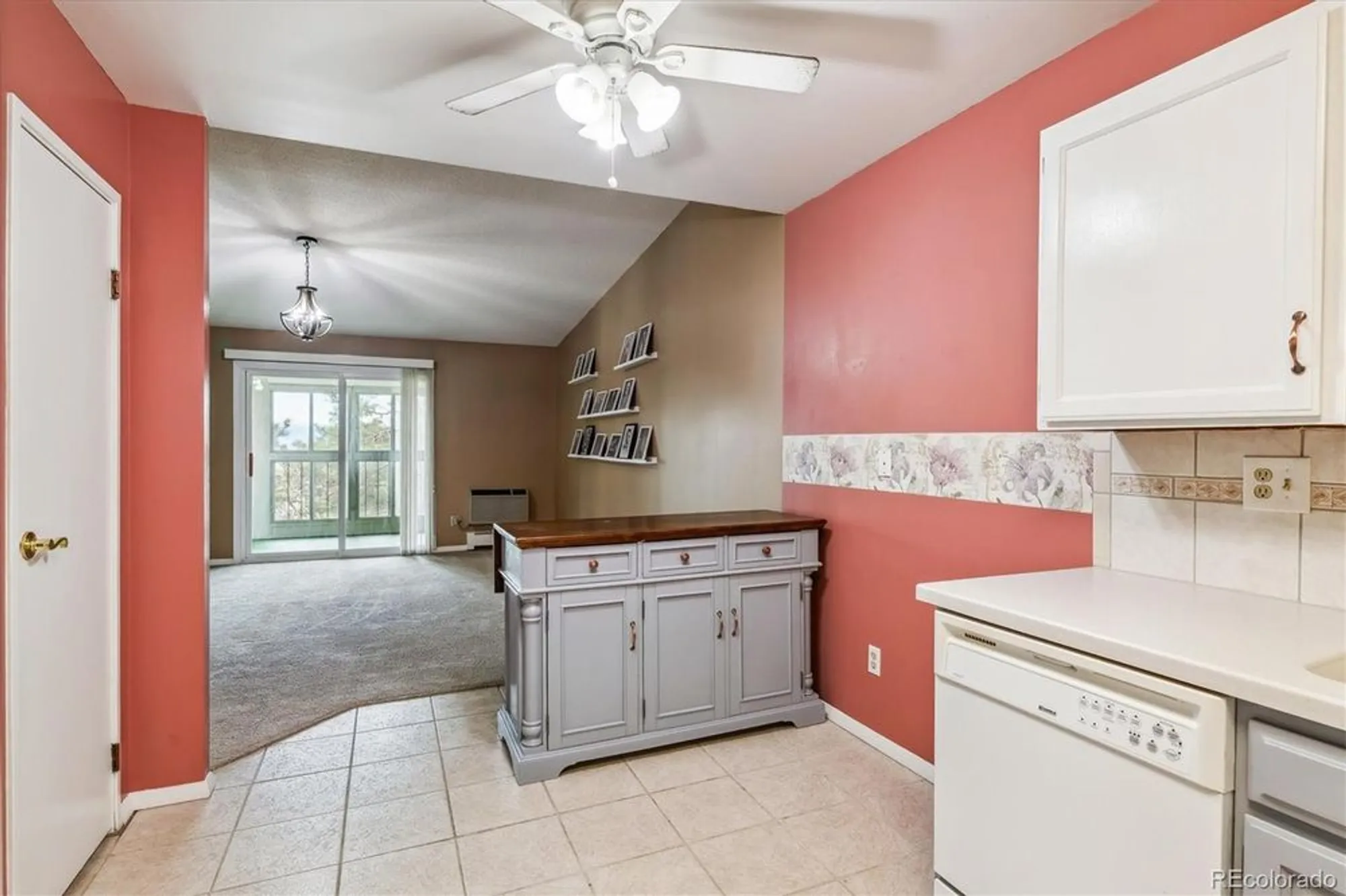 Property Slideshow image 14 of 34 | 3022 s wheeling way 407, Aurora, CO, 80014