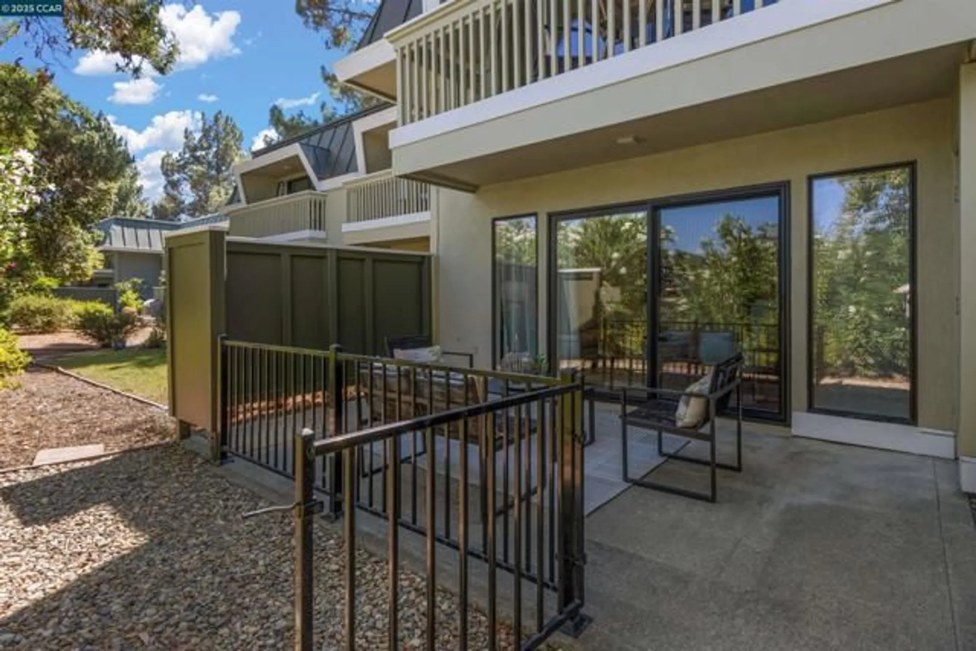 Property Slideshow image 15 of 29 | 1101 singingwood ct apt 4, Walnut Creek, CA, 94595