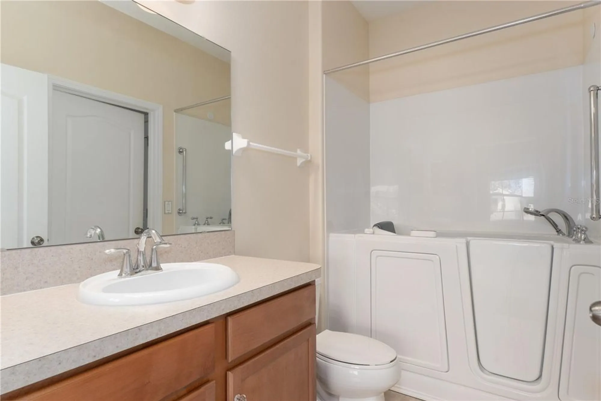 Property Slideshow image 17 of 33 | 3201 sonesta ct b, Clermont, FL, 34711