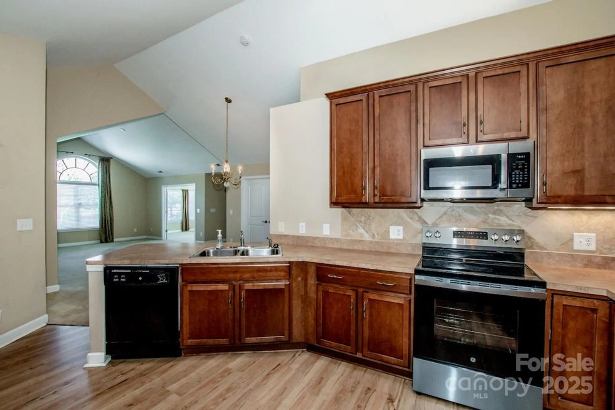 Property Slideshow image 11 of 25 | 4733 polo gate blvd, Charlotte, NC, 28216