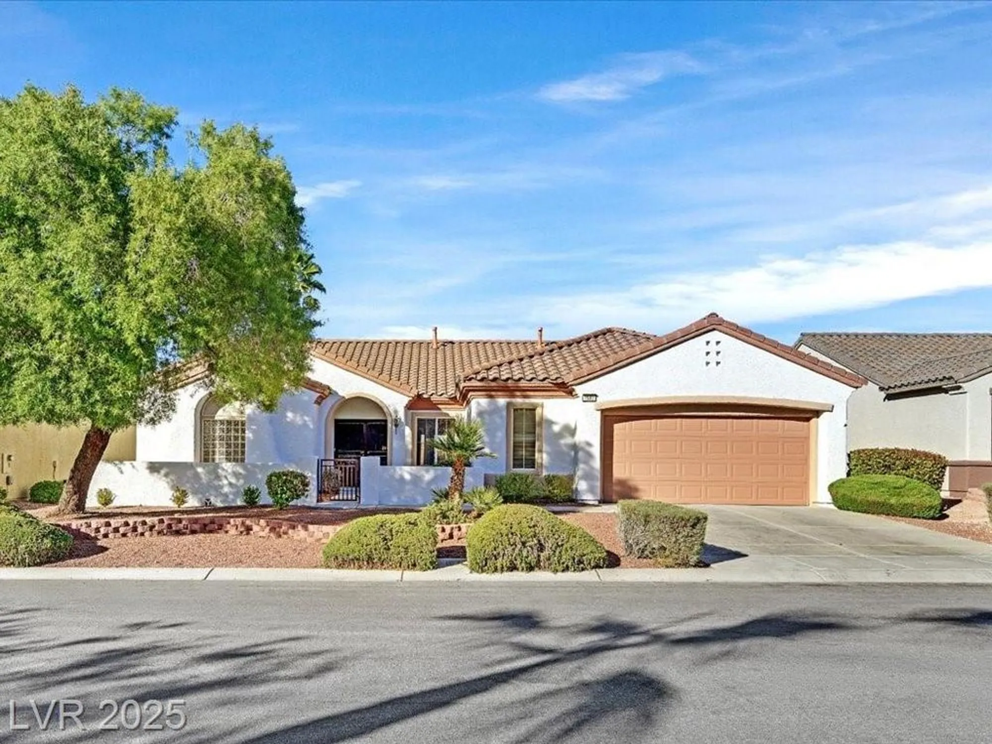 Property Slideshow image 1 of 37 | 2582 hayesville ave, Henderson, NV, 89052