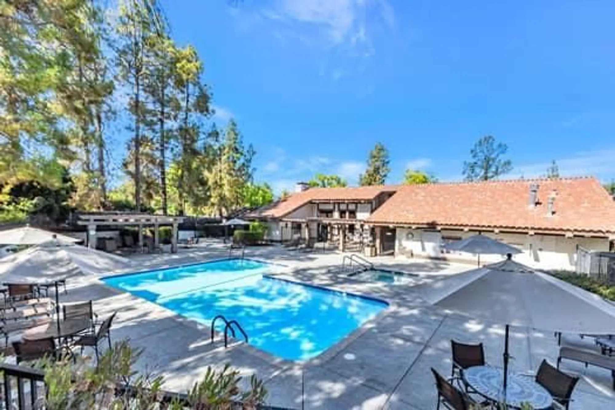 Property Slideshow image 32 of 39 | 8411 chenin blanc ln, San Jose, CA, 95135