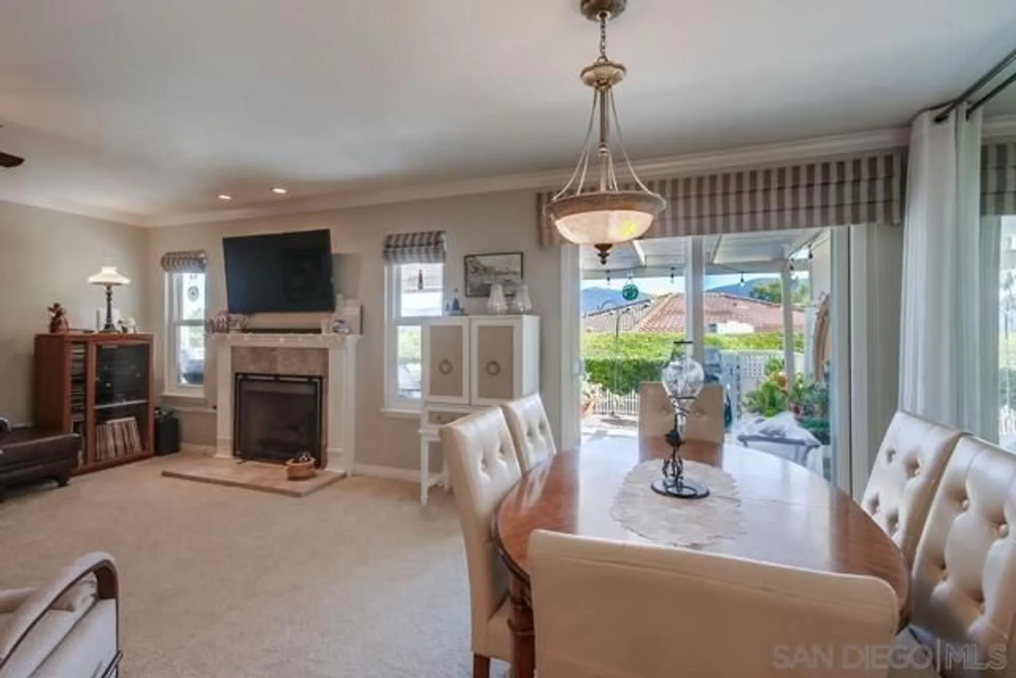 Property Slideshow image 13 of 40 | 1024 la tierra dr, San Marcos, CA, 92078