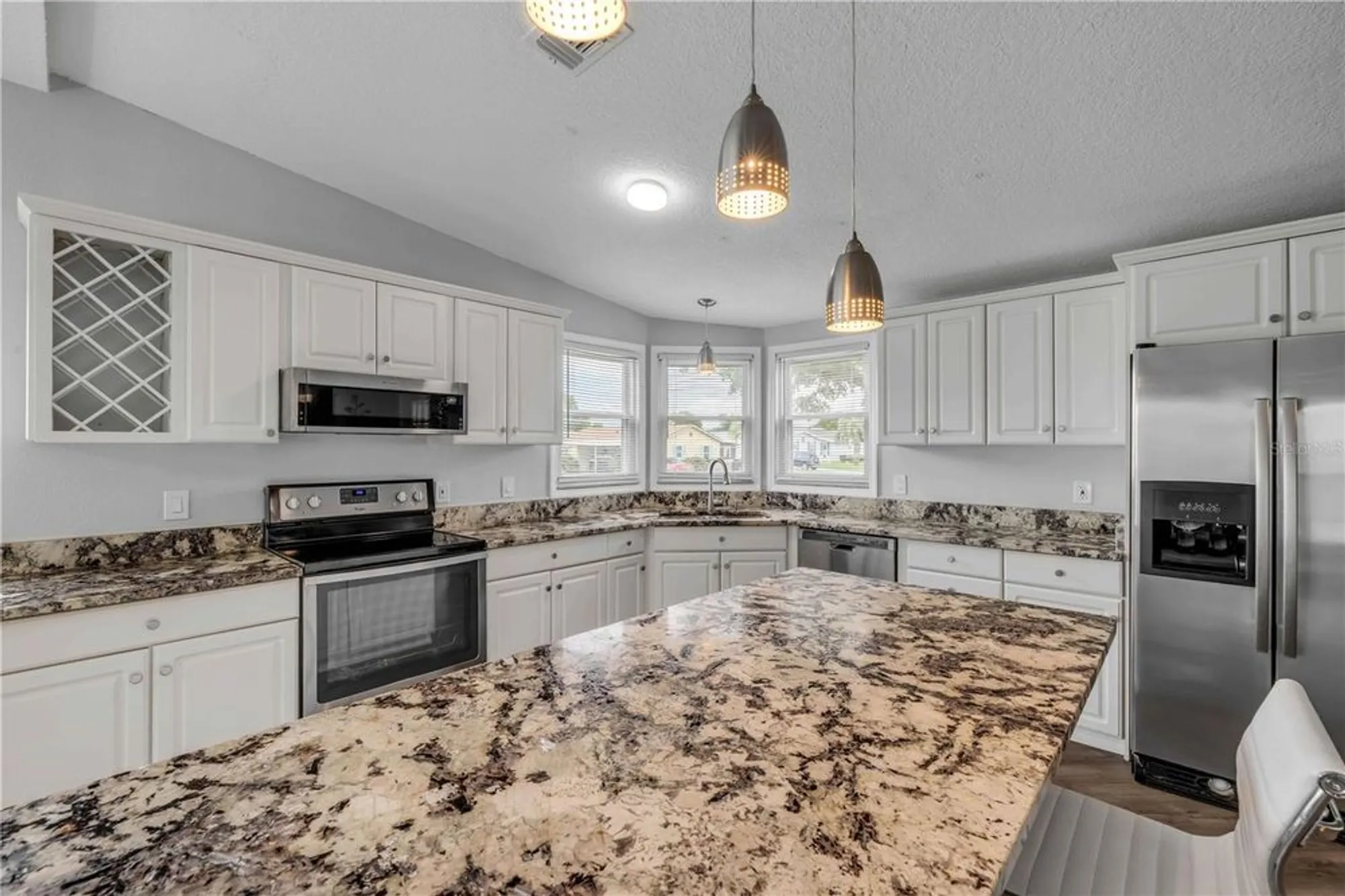 Property Slideshow image 13 of 43 | 1228 maria ct, The Villages, FL, 32159
