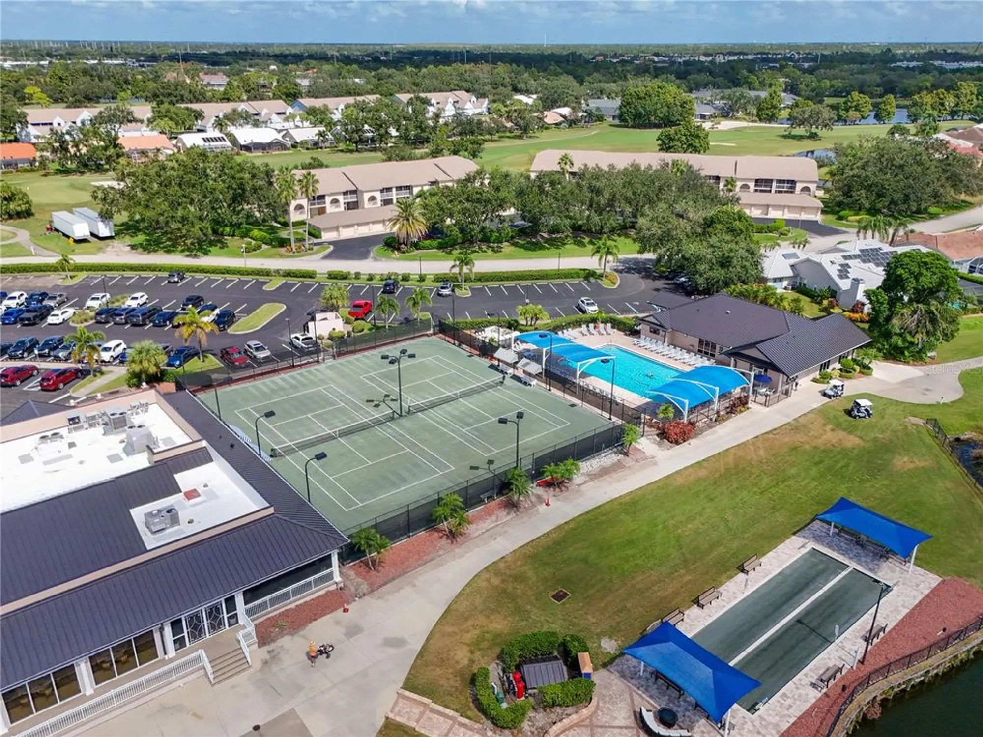 Property Slideshow image 58 of 70 | 6904 drewrys blf apt 803, Bradenton, FL, 34203