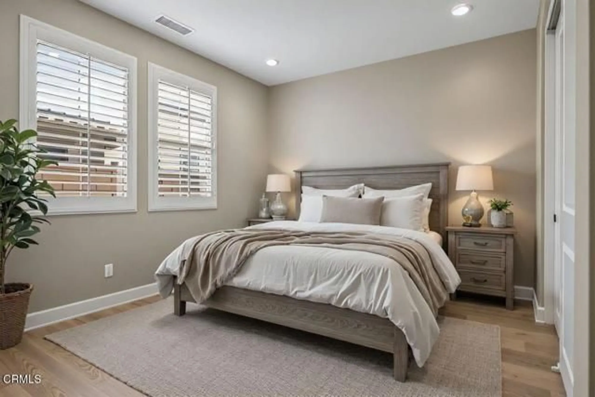 Property Slideshow image 46 of 78 | 2420 quartsite dr, Camarillo, CA, 93012