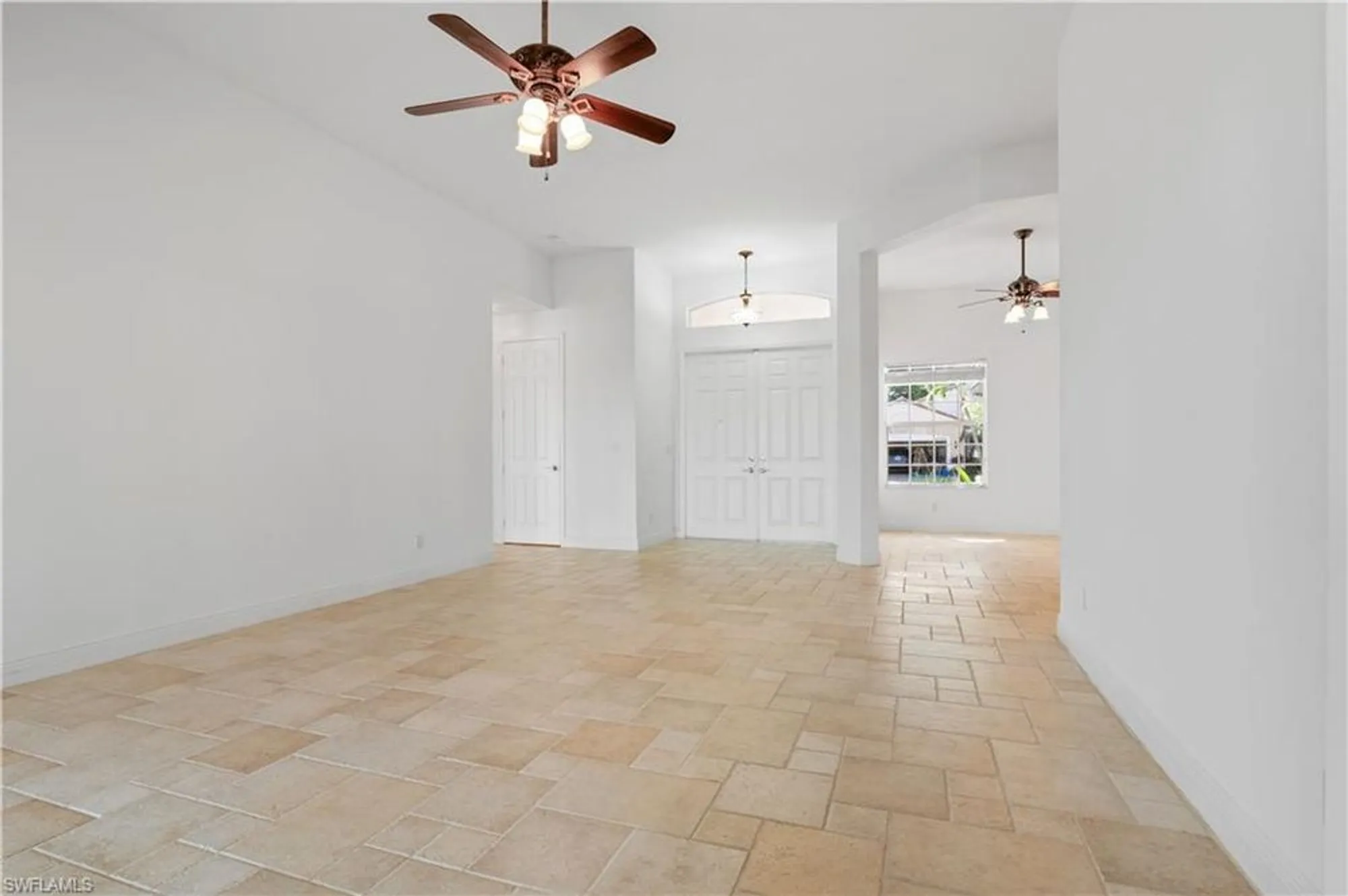 Property Slideshow image 3 of 38 | 20381 foxworth cir, Estero, FL, 33928