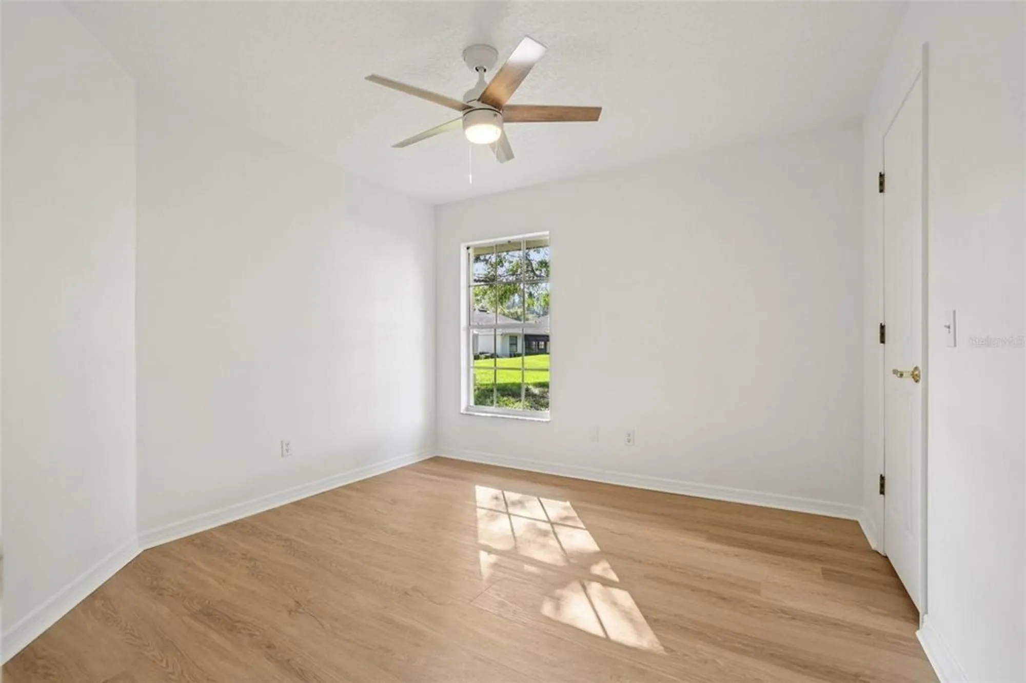 Property Slideshow image 32 of 41 | 512 juniper way, Tavares, FL, 32778
