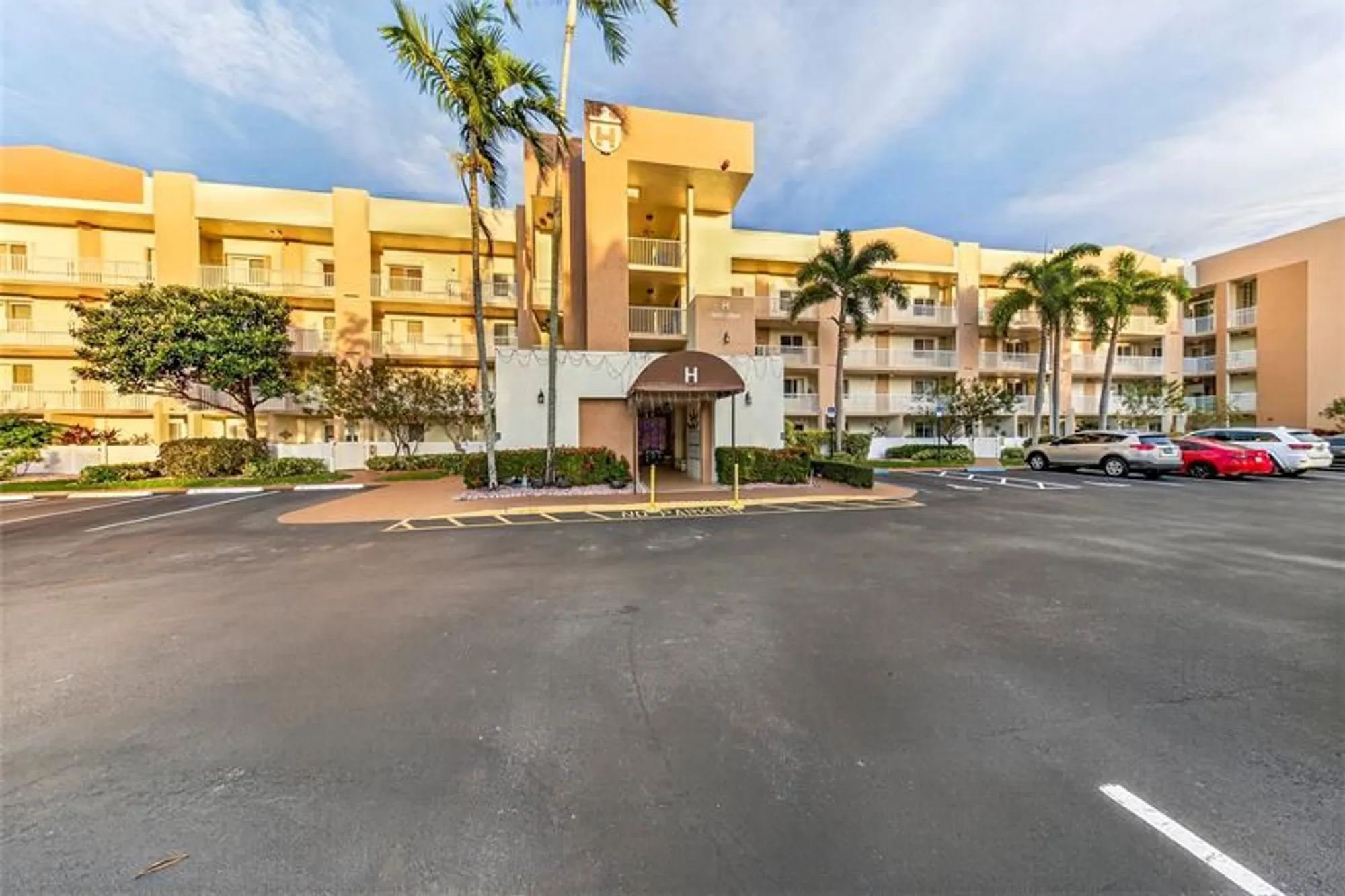 Property Slideshow image 37 of 39 | 7882 trent dr 310, Tamarac, FL, 33321