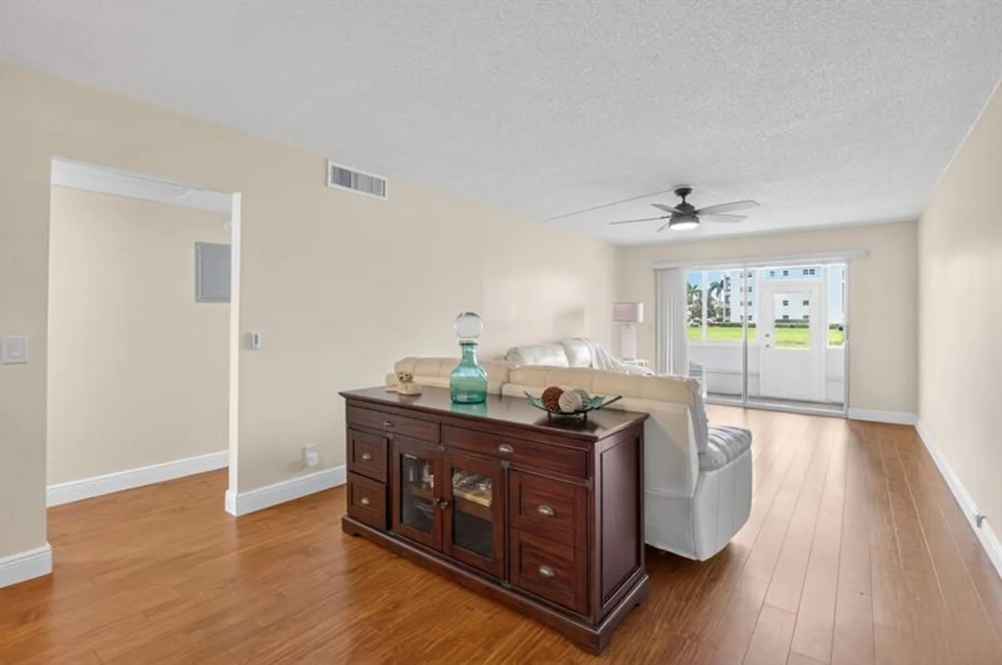 Property Slideshow image 9 of 28 | 1036 guildford b # 1036, Boca Raton, FL, 33434
