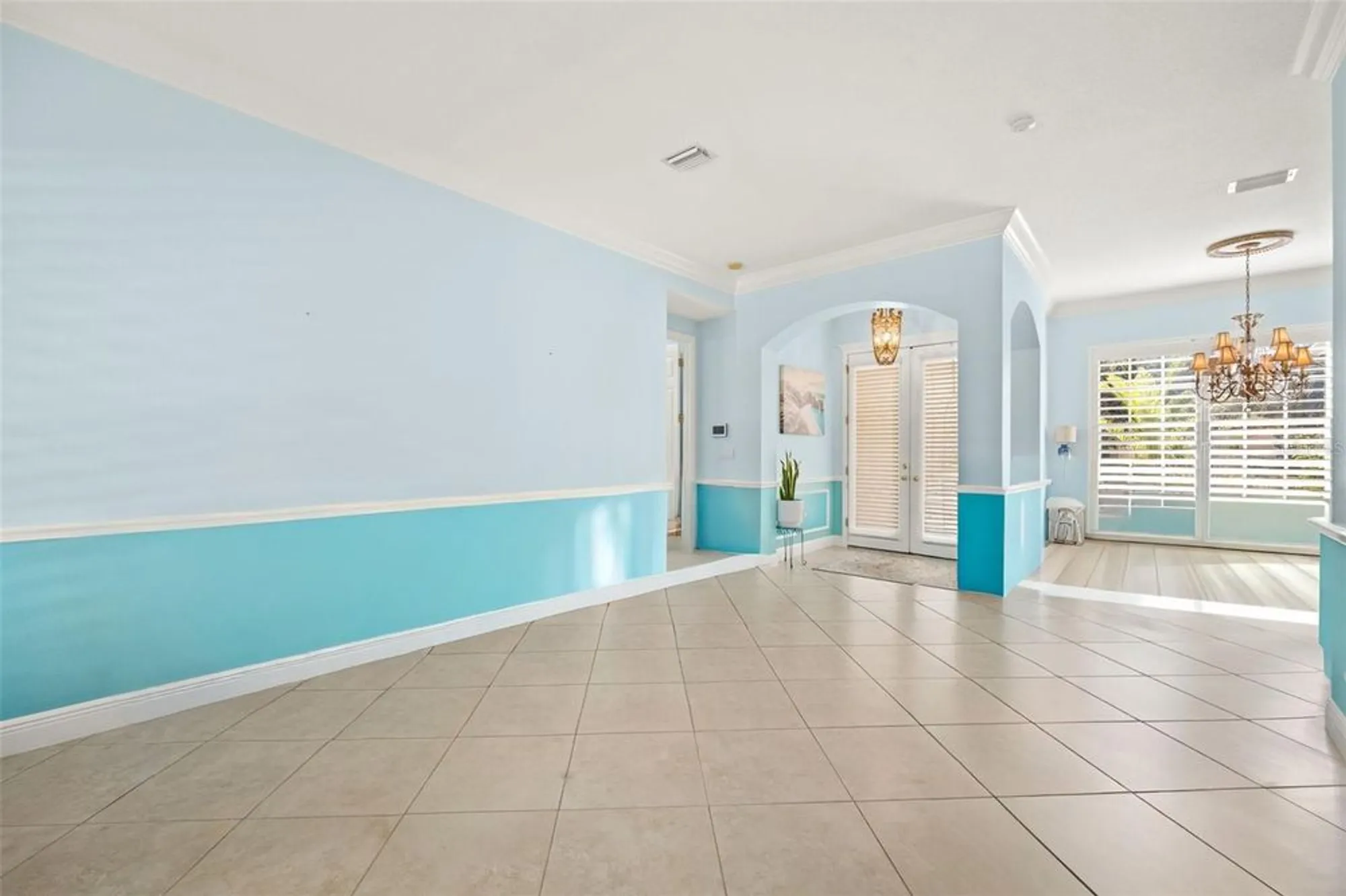 Property Slideshow image 4 of 52 | 6882 tailfeather way, Bradenton, FL, 34203