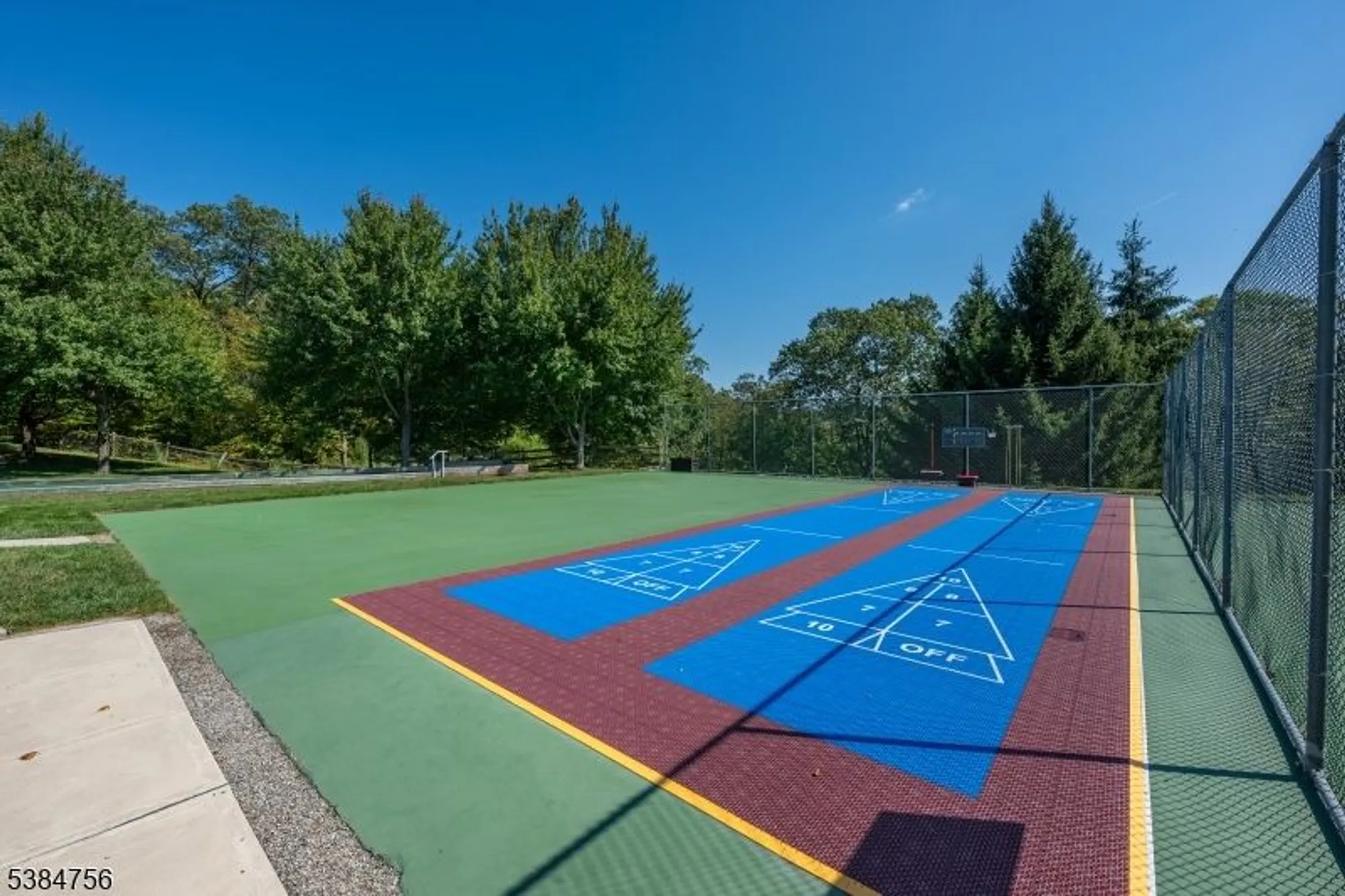 Property Slideshow image 22 of 24 | 14 ridgeview ln, Mount Arlington, NJ, 07856