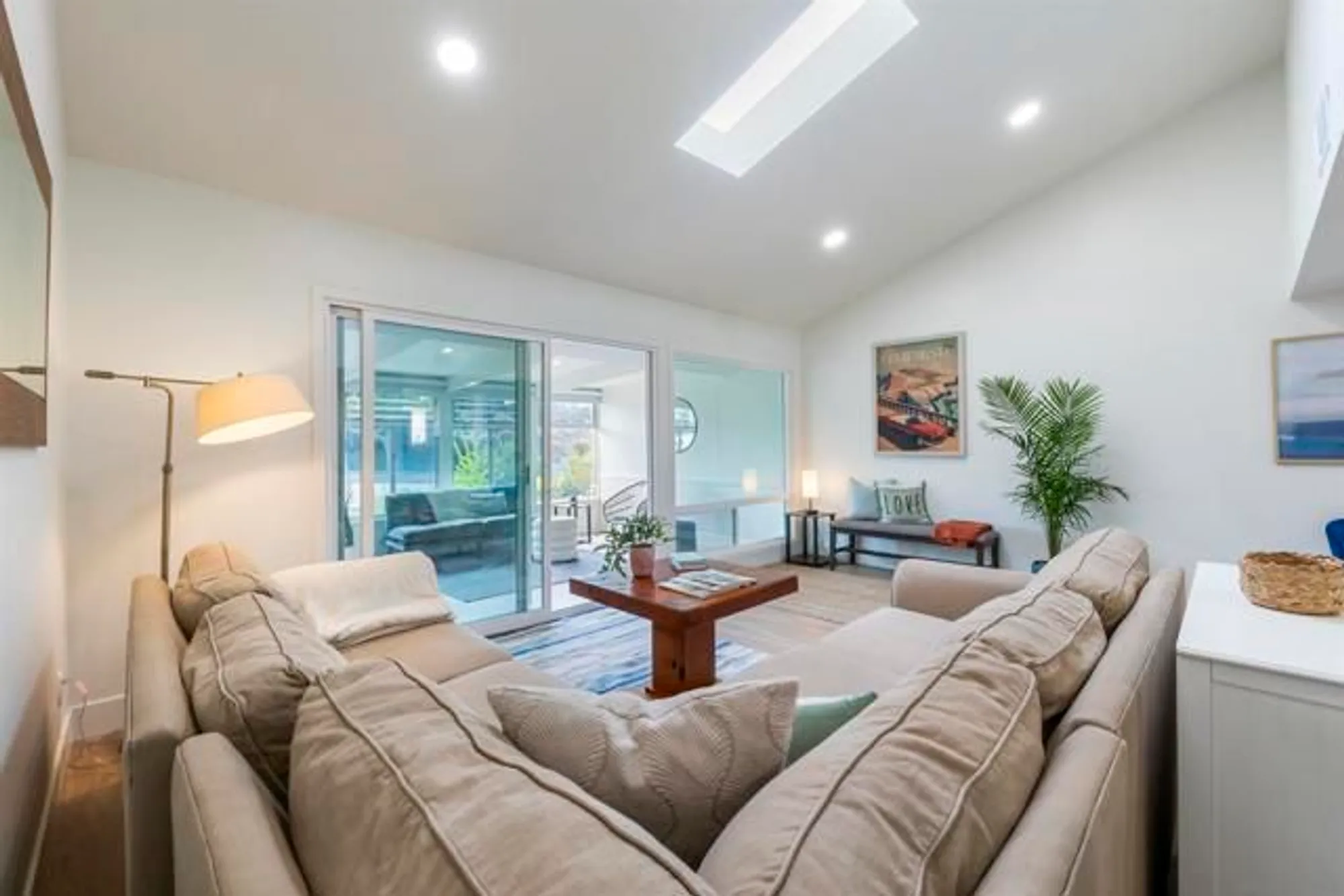 Property Slideshow image 11 of 19 | 3660 vista campana 23, Oceanside, CA, 92057